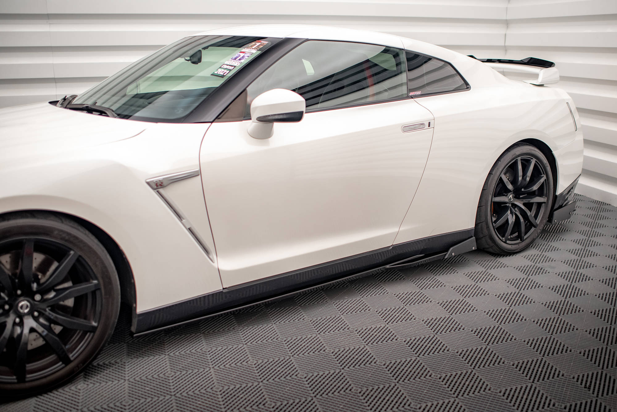 Street+ Seitenschweller Leisten + Flaps passend für Nissan GTR R35 FL