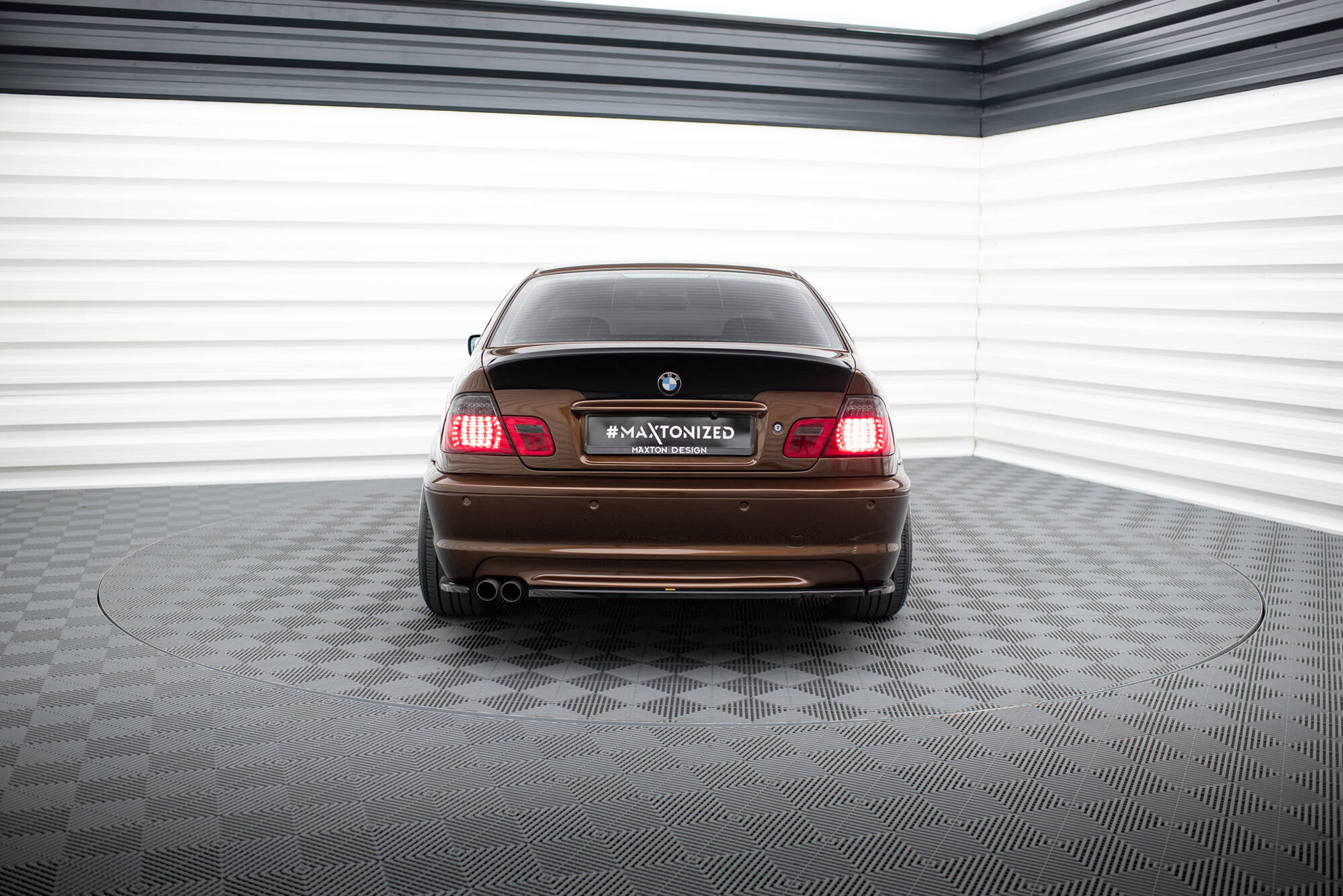 Heck Ansatz Flaps Diffusor für BMW 3er M-Paket Coupe E46 schwarz Hochglanz