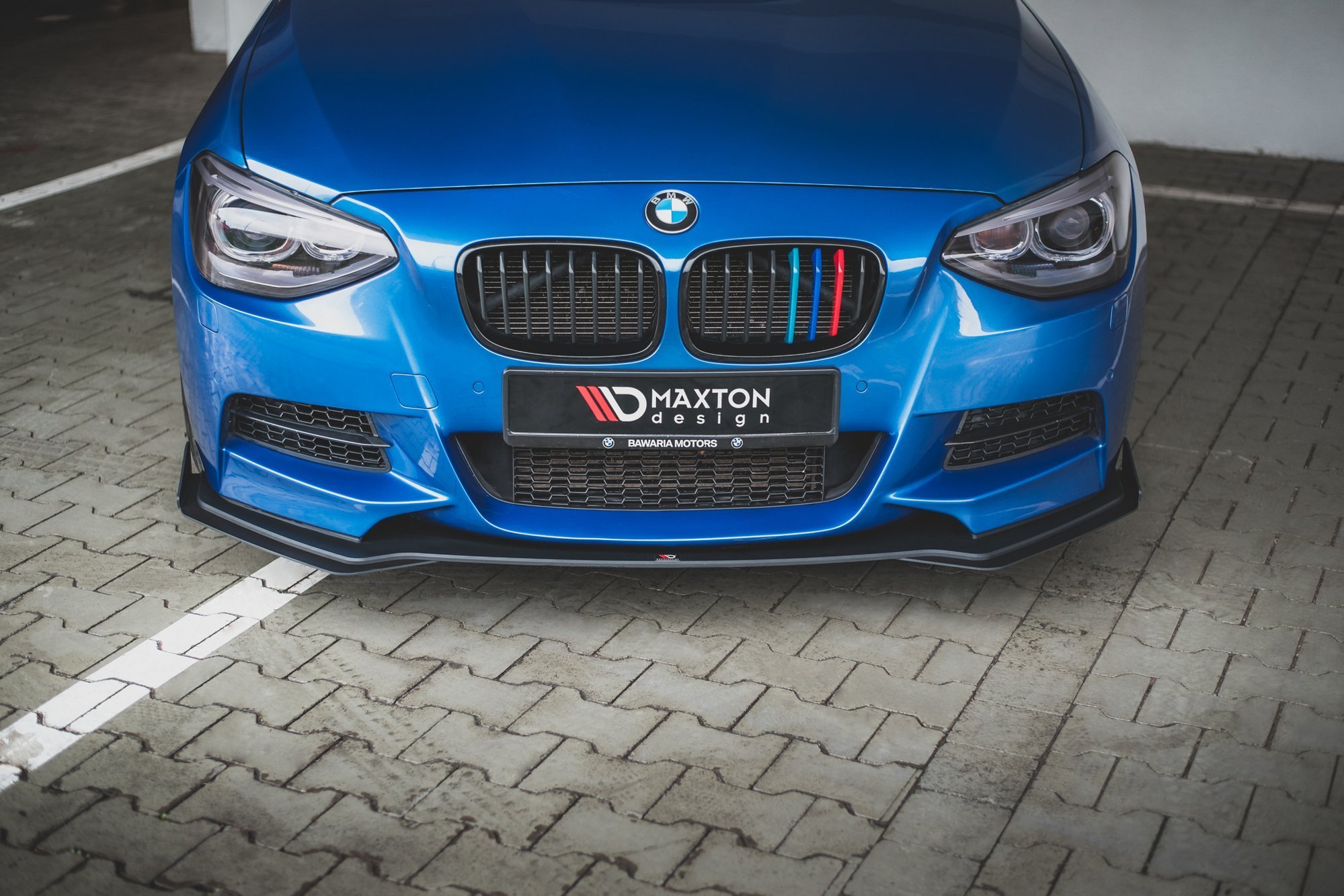Front Stoßstange Flaps passend für BMW M135i F20 schwarz Hochglanz