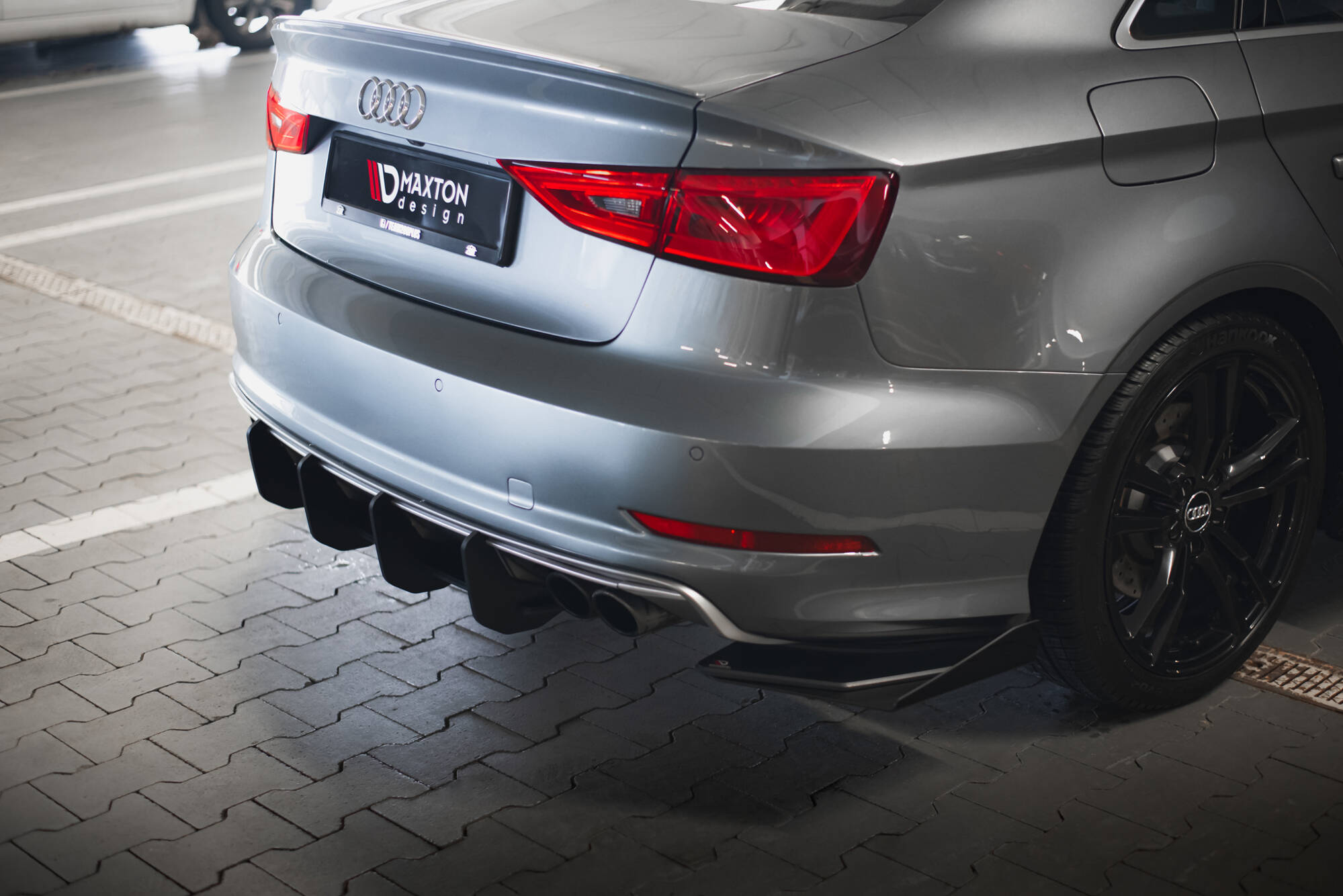 Street Pro Heckschürze Heck Ansatz Diffusor passend für Audi S3 Limousine 8V schwarz-rot