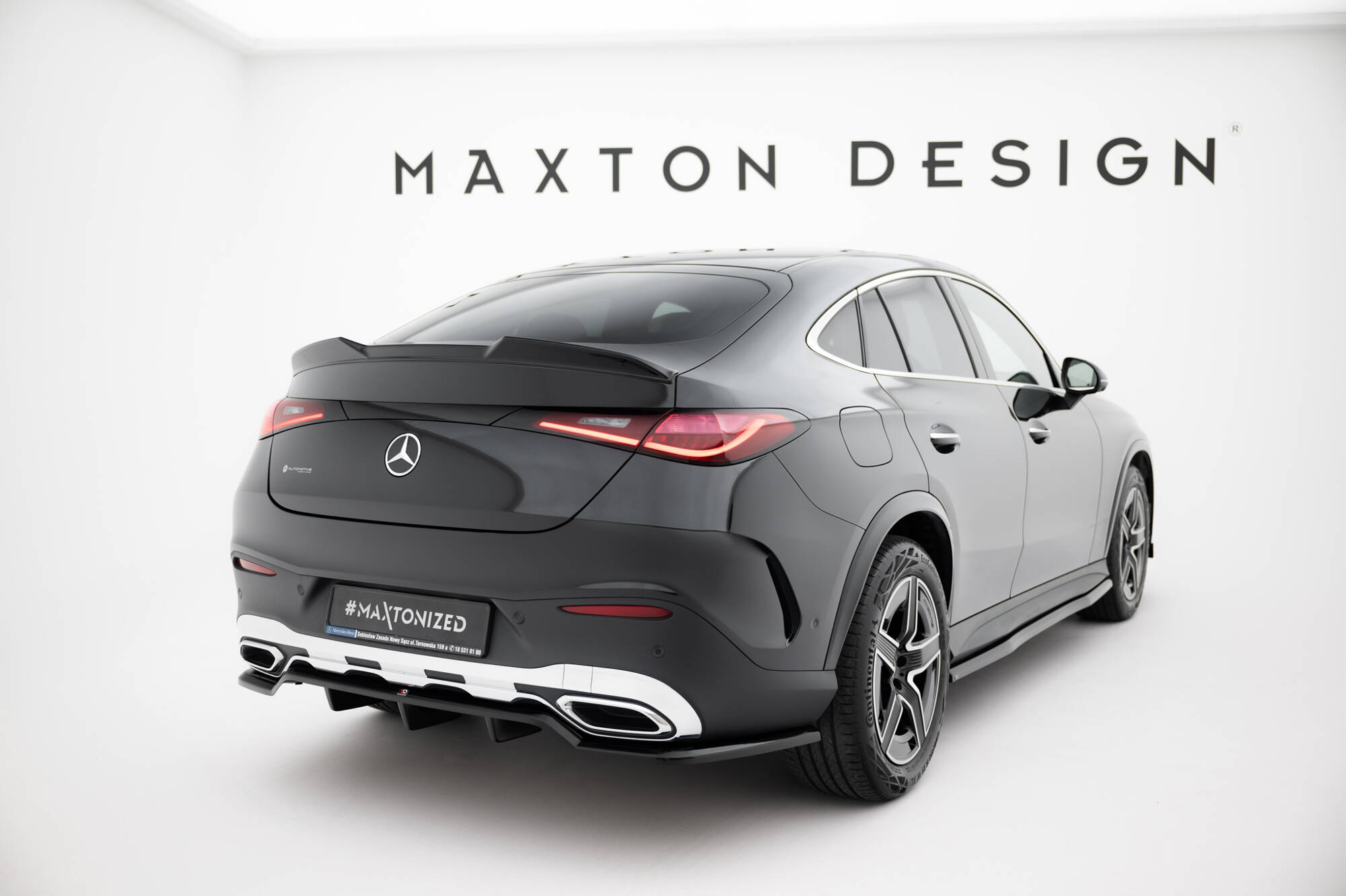 Street+ Mittlerer Diffusor RACE Heck Ansatz passend für Mercedes GLC Coupe AMG-Line C254 schwarz Hochglanz