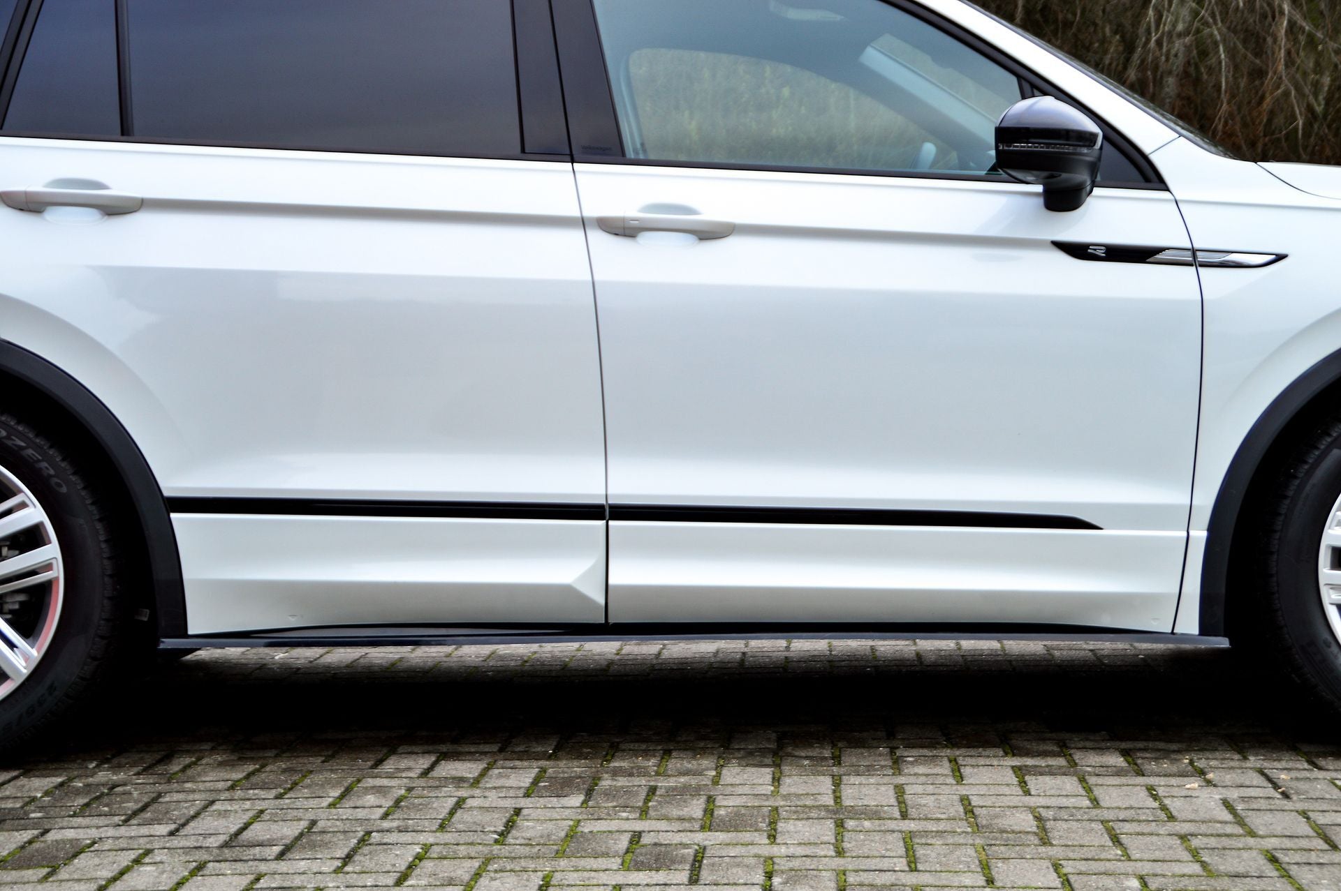 Cup Seitenschweller Satz aus ABS für VW Tiguan 2 AD1 Allspace OEM Optik