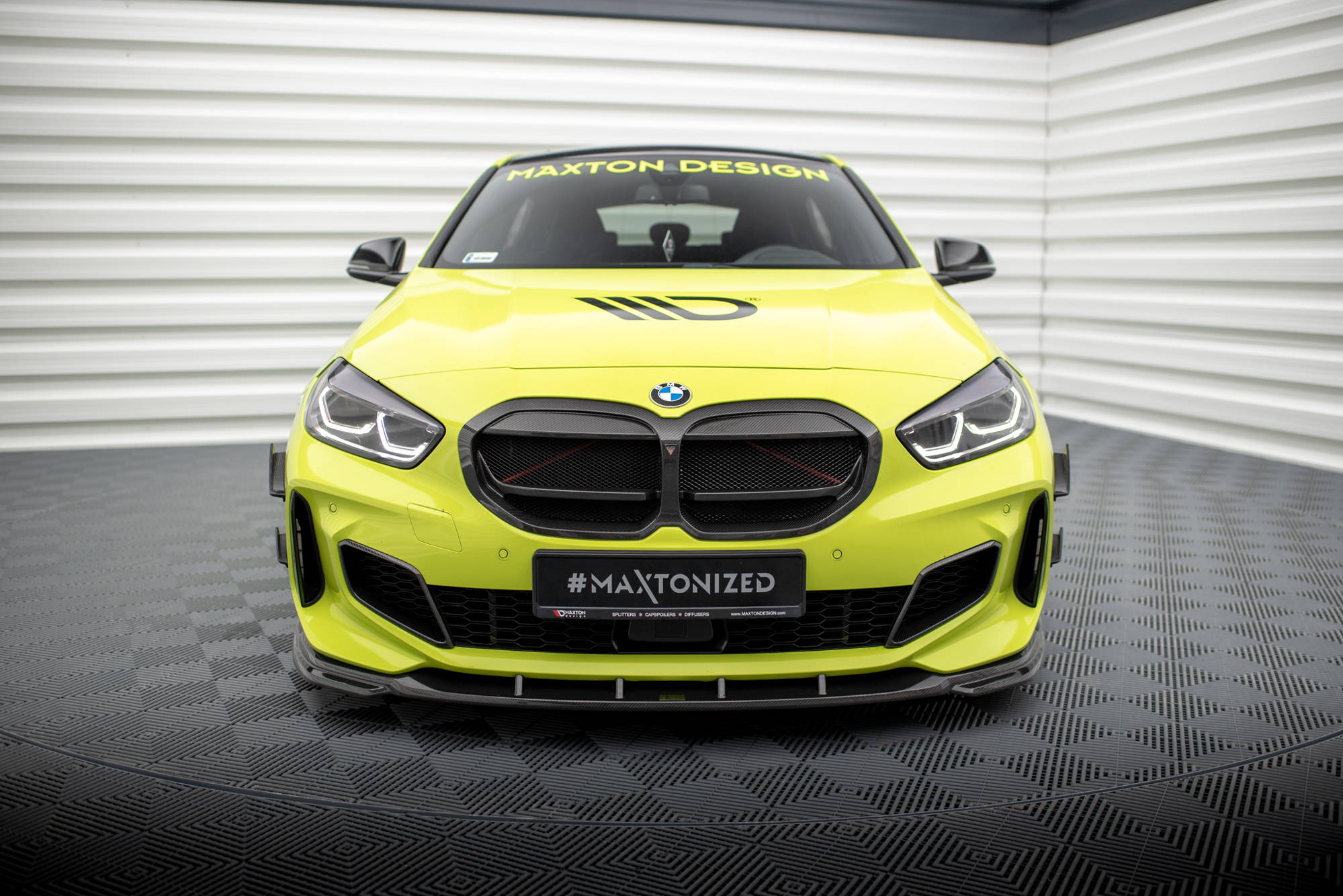 Carbon Fiber Stoßstangen Flaps Wings vorne Canards passend für BMW 1er M-Paket / M135i / 128ti F40