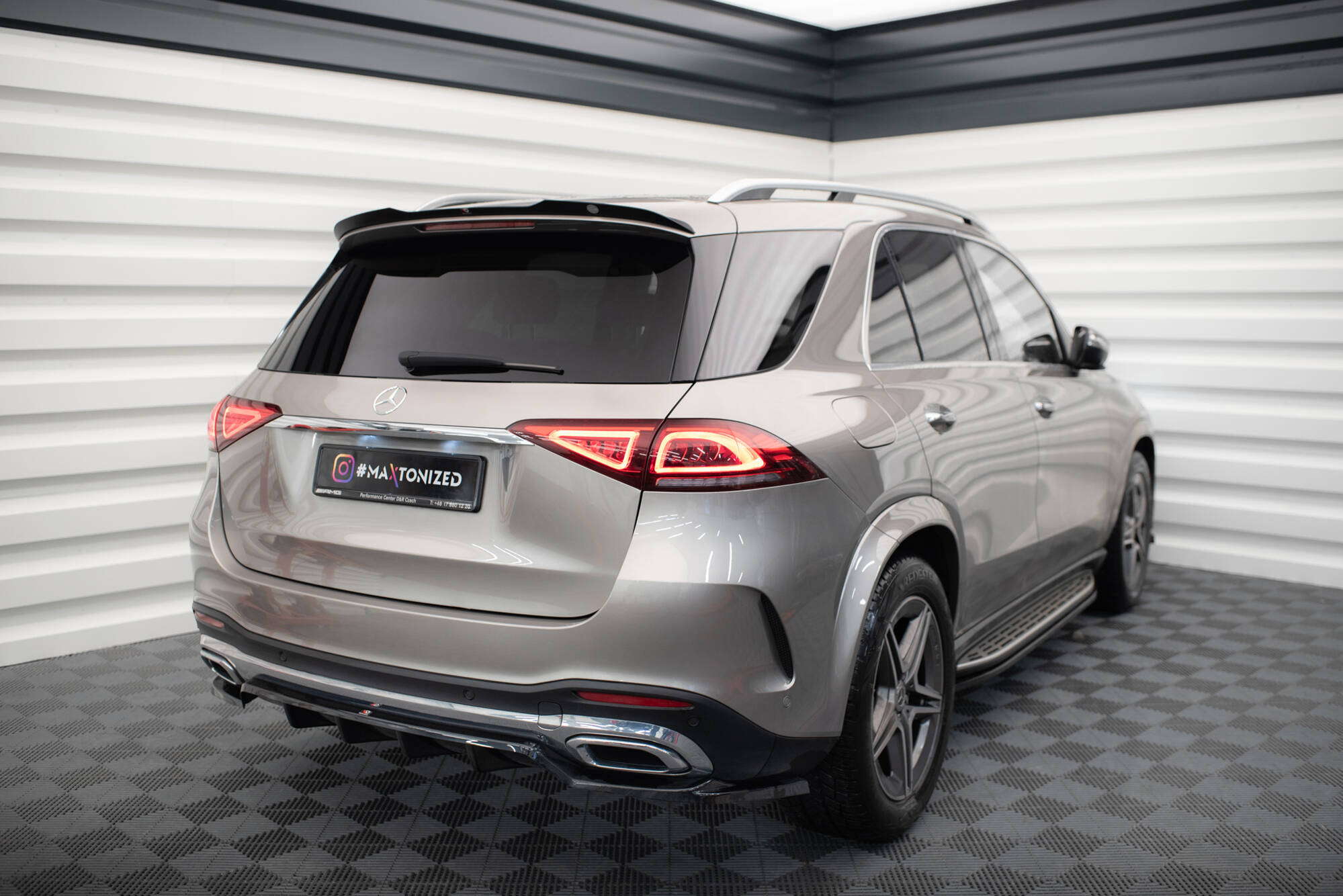 Heck Spoiler Aufsatz Abrisskante passend für Mercedes GLE SUV AMG-Line / AMG W167 / W167 FL schwarz Hochglanz