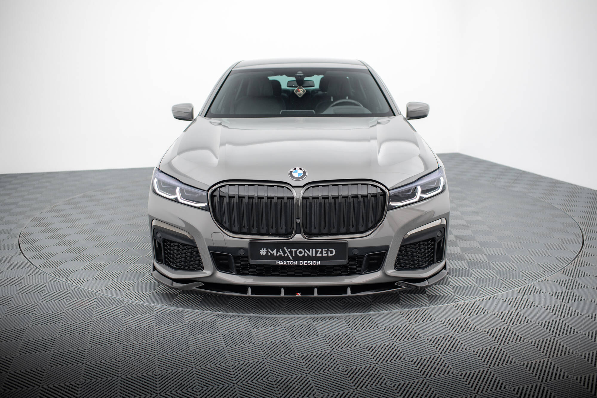 Street+ Spoilerlippe Front Ansatz V.5 passend für BMW 7 M-Paket G11 / G12 FL schwarz Hochglanz