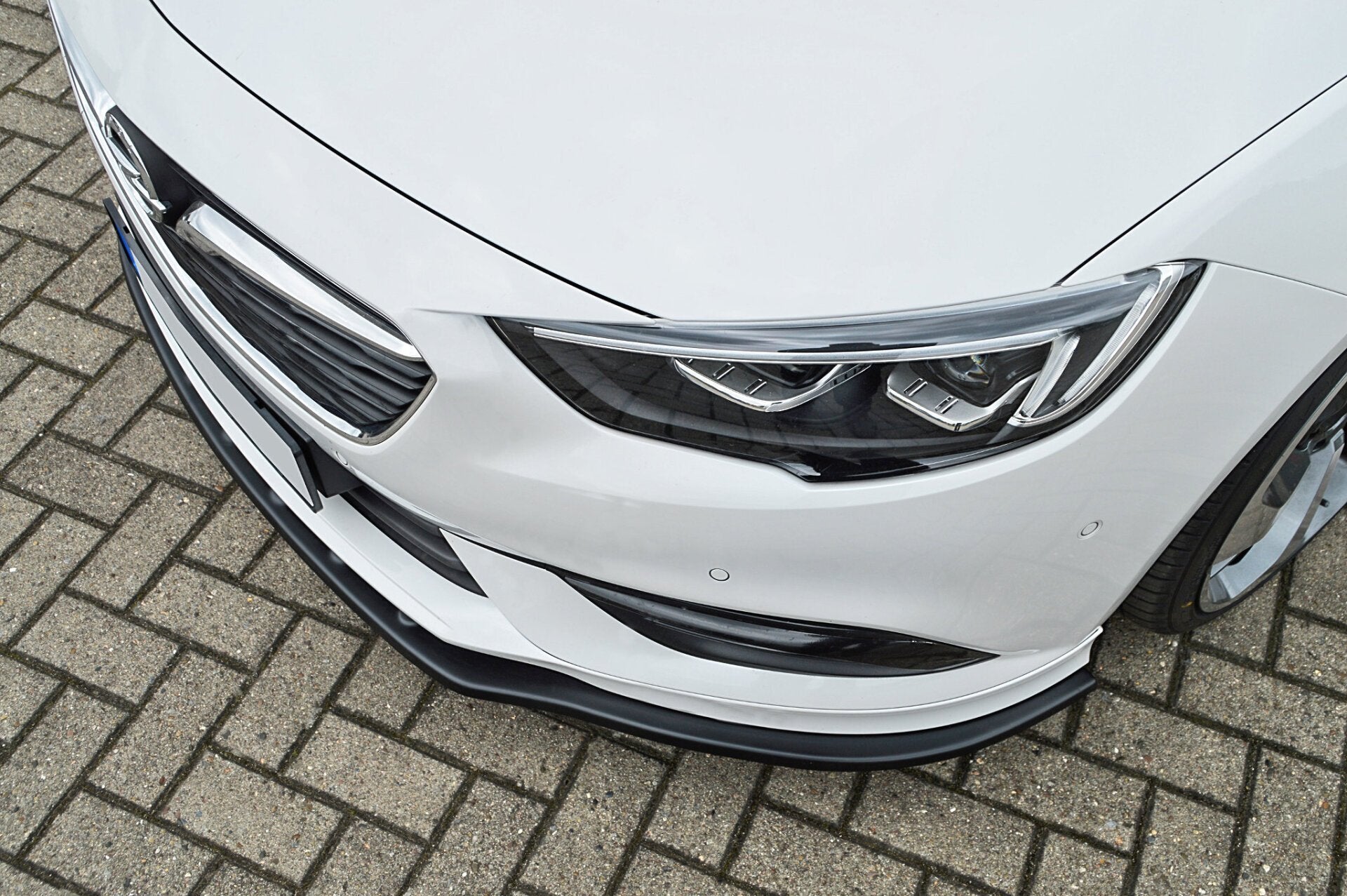 Bodykit für Opel Insignia B OPC-Line Sportstourer BJ.2017- Carbon Optik