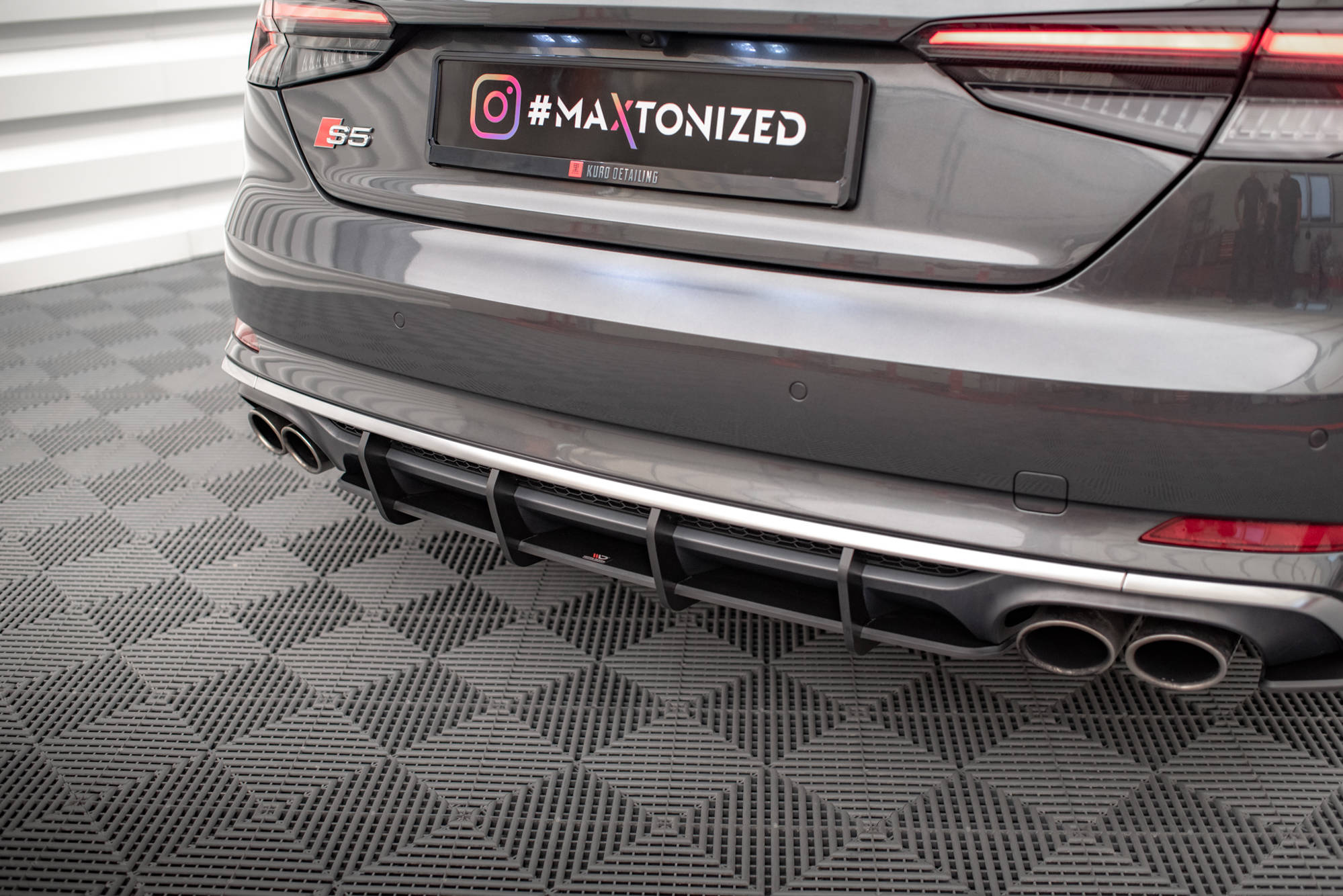 Street Pro Heckschürze Heck Ansatz Diffusor passend für Audi S5 Coupe / Sportback F5