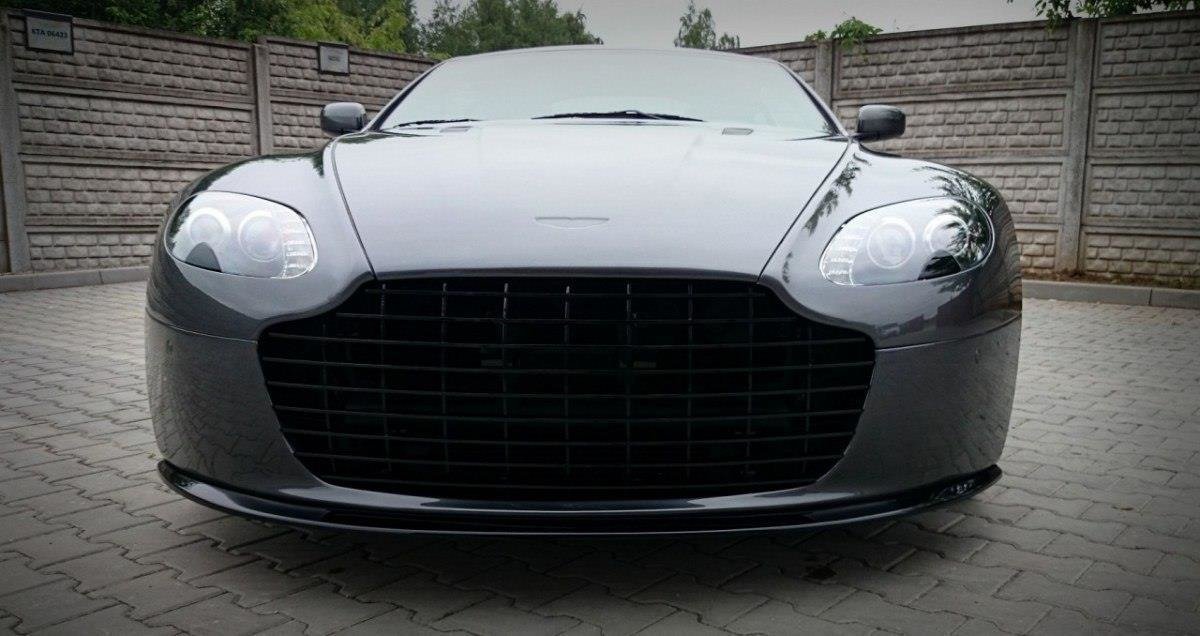 Front Stoßstange mit Kühlergrill passend für Aston Martin V8 VANTAGE