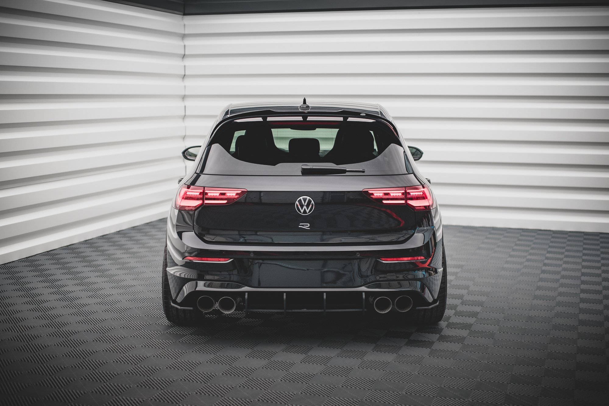 Street Pro Heckschürze Heck Ansatz Diffusor passend für VW Golf R Mk8 rot