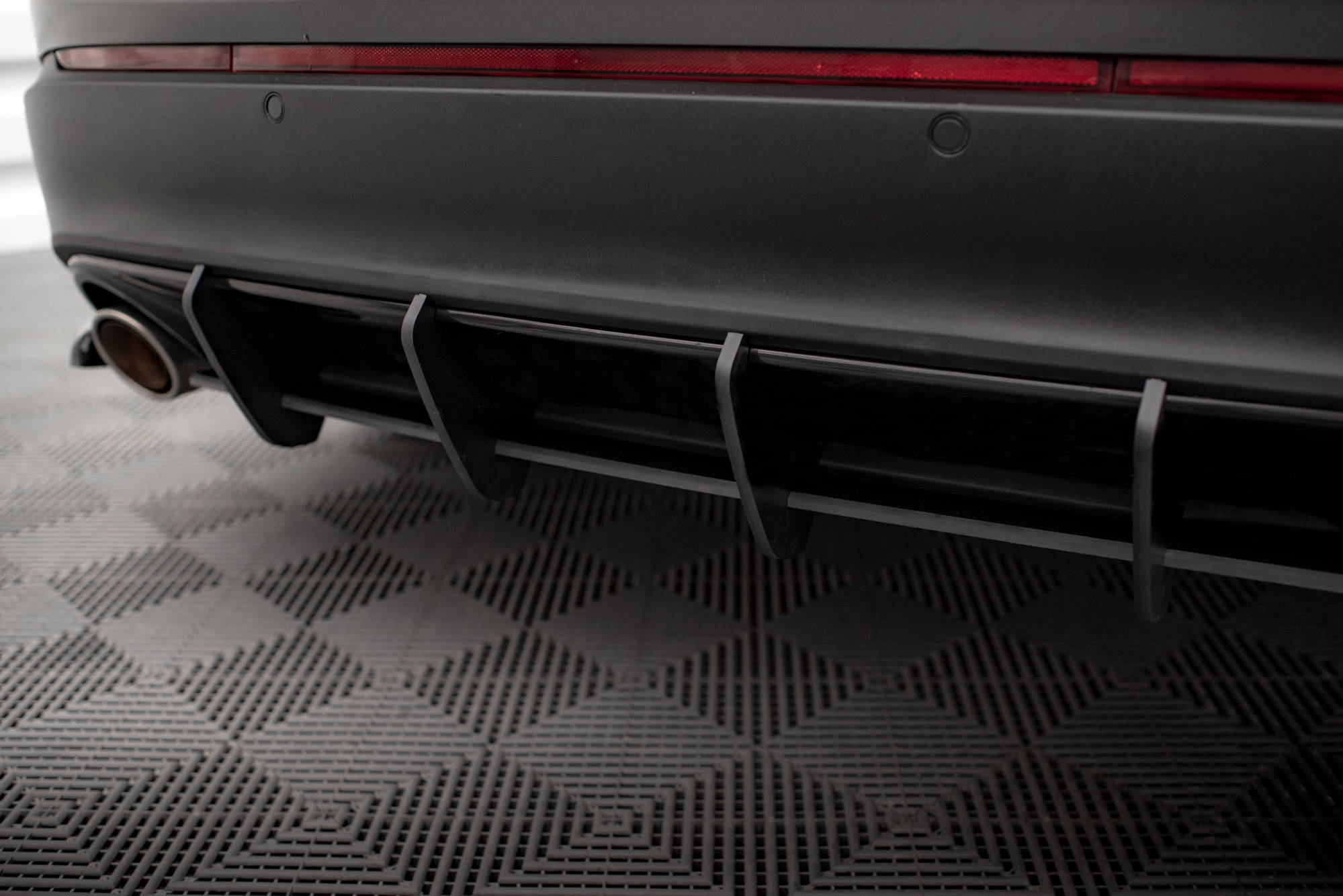 Street Pro Heckschürze Heck Ansatz Diffusor passend für Ford Edge Mk2 schwarz-rot