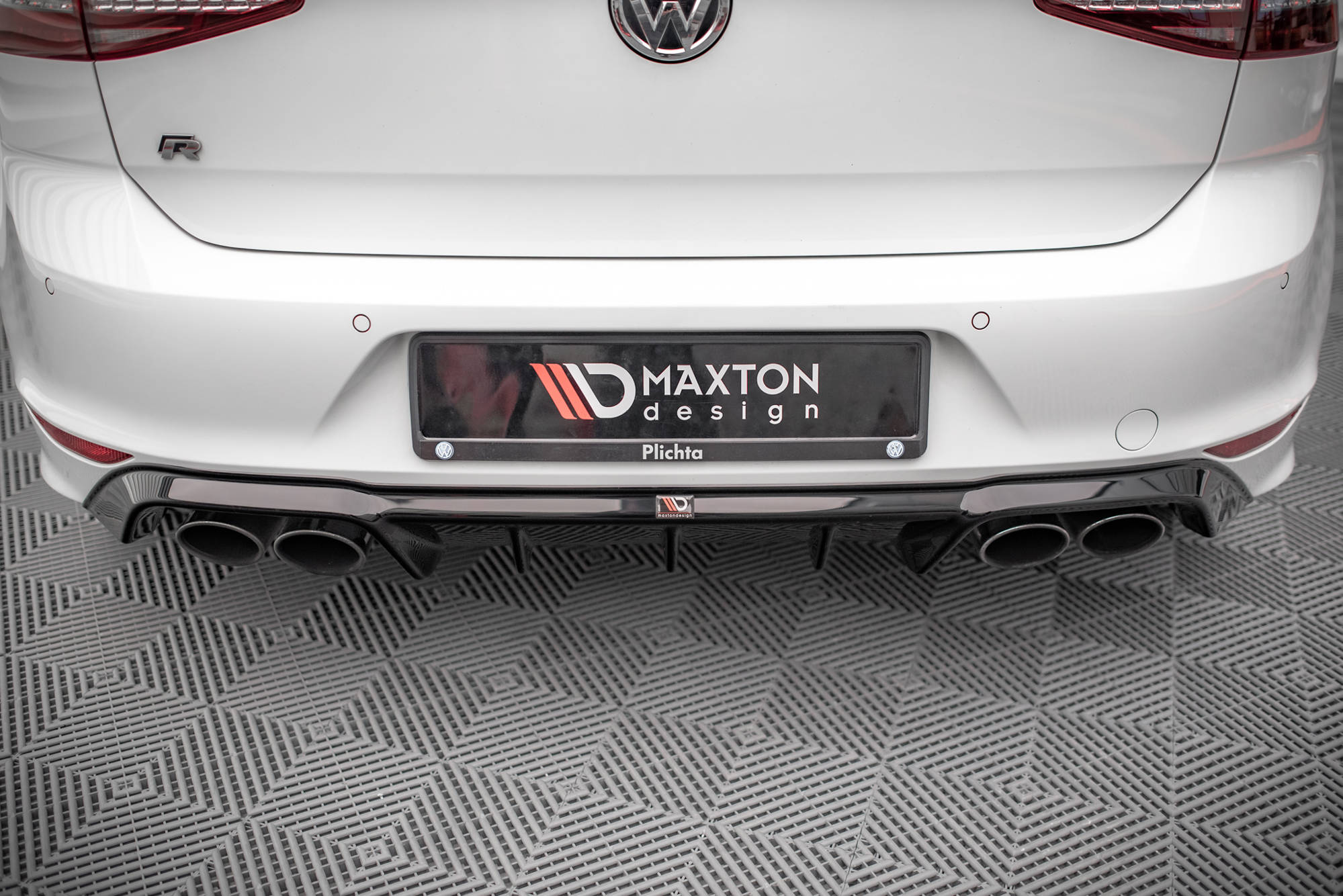 Street+ Heck Ansatz Diffusor passend für VW Golf R Mk7 schwarz Hochglanz