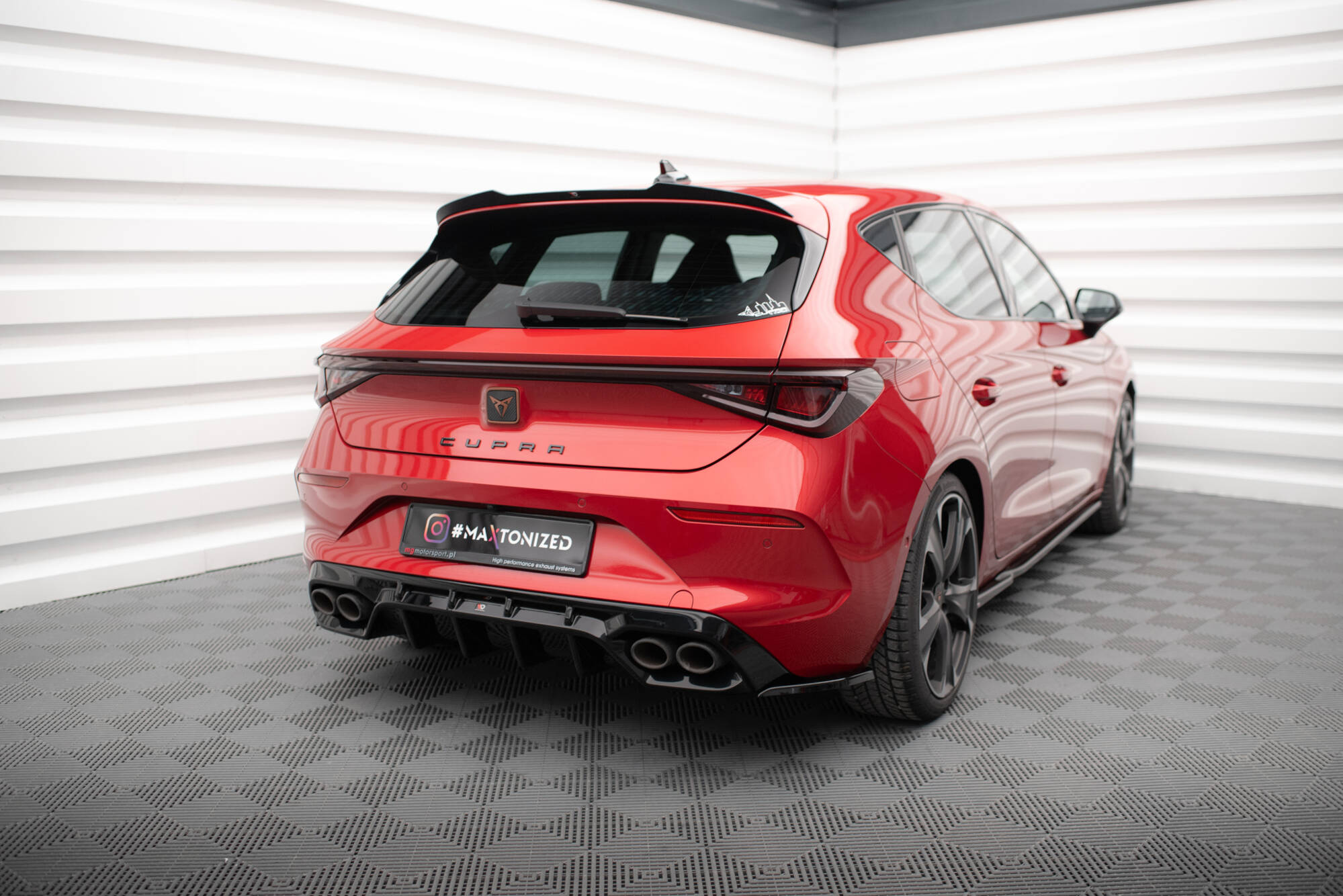 Heckansatz Diffusor passend für CUPRA Leon Hatchback Mk1 schwarz Hochglanz