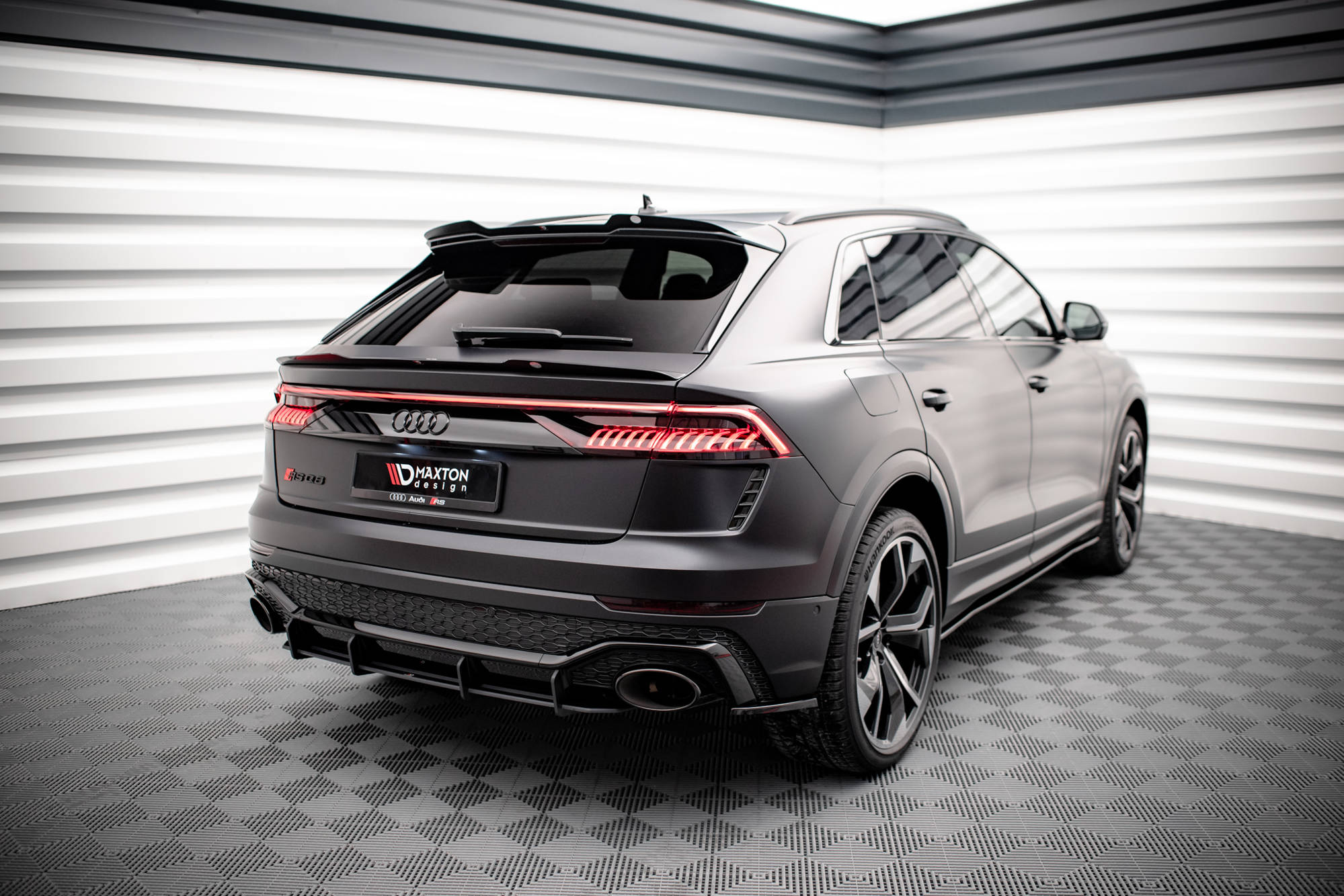 Street+ Seitenschweller Leisten passend für Audi RSQ8 Mk1 schwarz Hochglanz