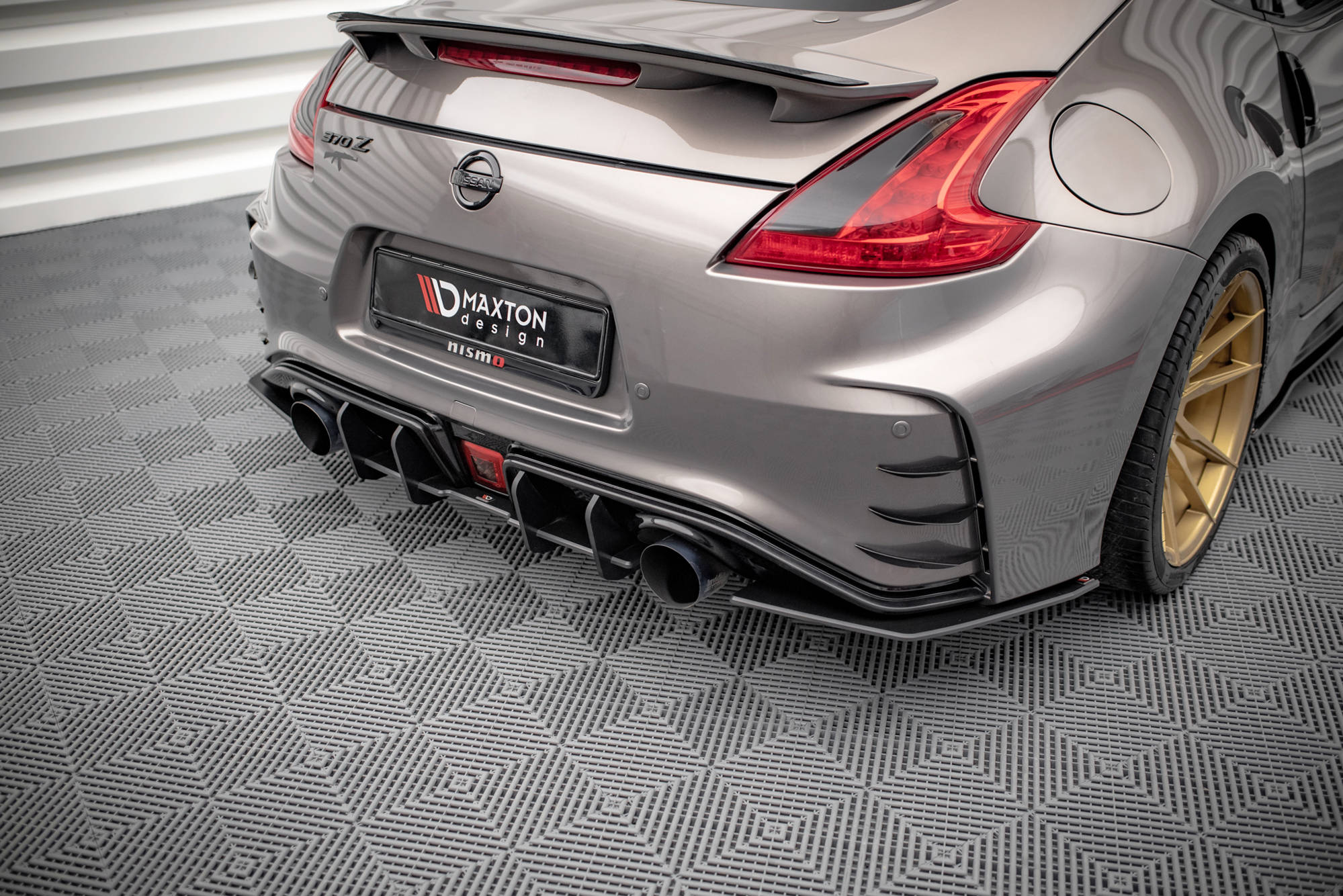 Street Pro Heckschürze Heck Ansatz Diffusor passend für Nissan 370Z Nismo FL rot