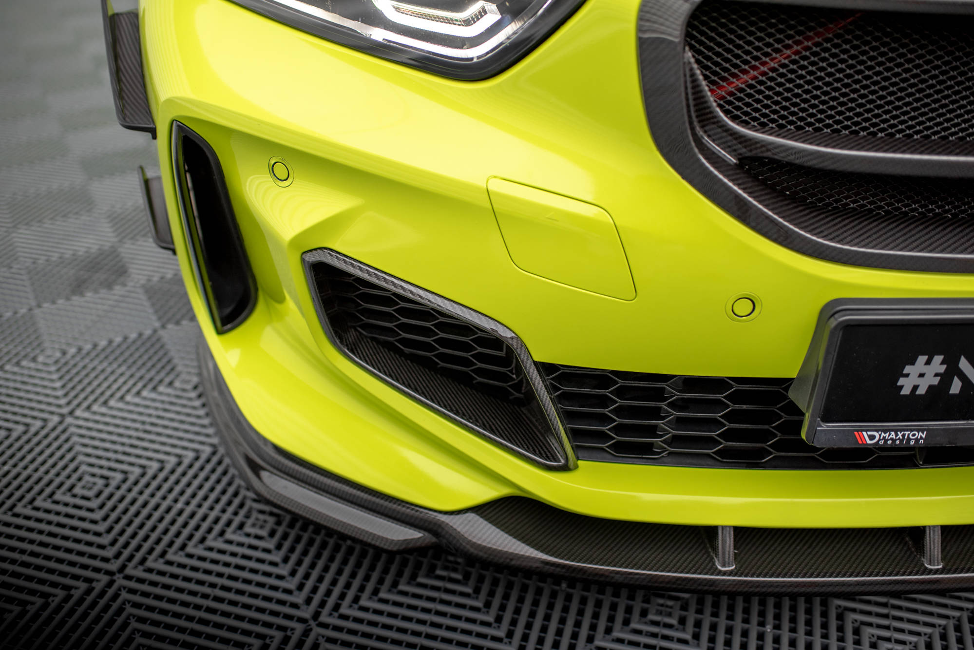 Carbon Fiber Front Bumper Side Vents passend für BMW 1er F40 M-Paket/ M135i