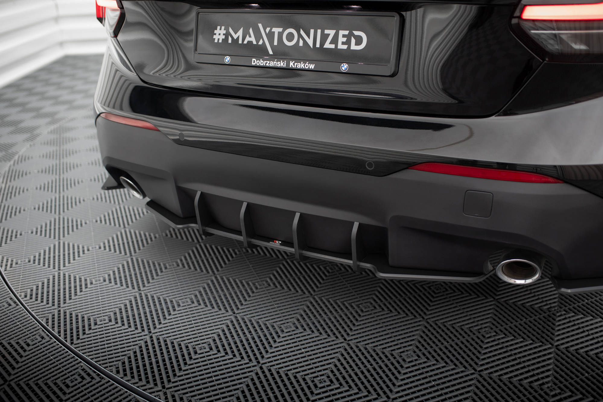 Street Pro Heckschürze Heck Ansatz Diffusor passend für BMW 2 Coupe G42 schwarz-rot