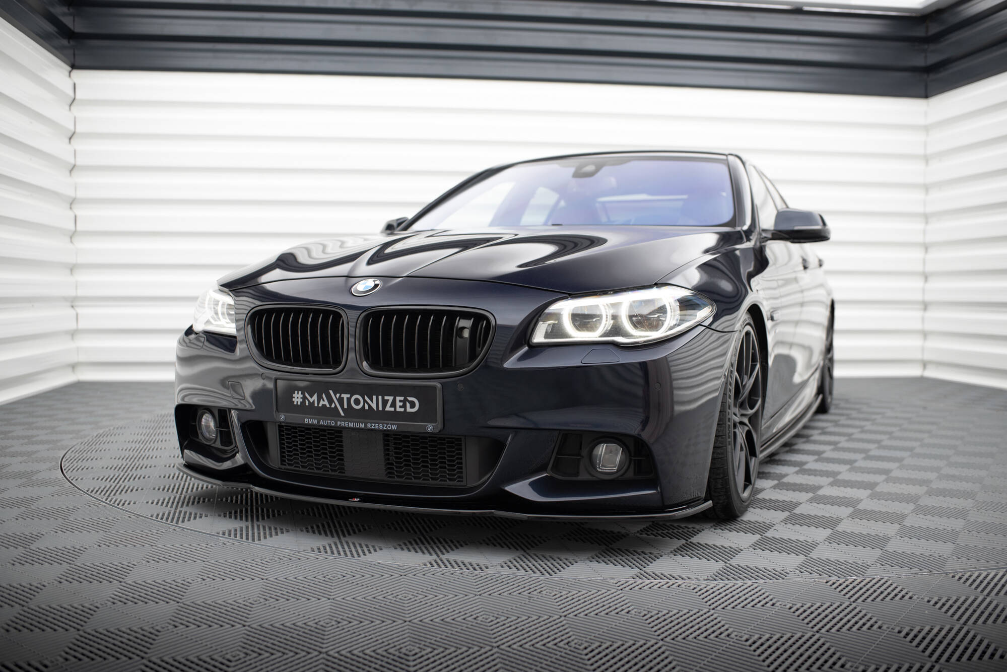 Street+ Spoilerlippe Front Ansatz V.2 passend für BMW 5er M-Paket F10/F11 schwarz Hochglanz