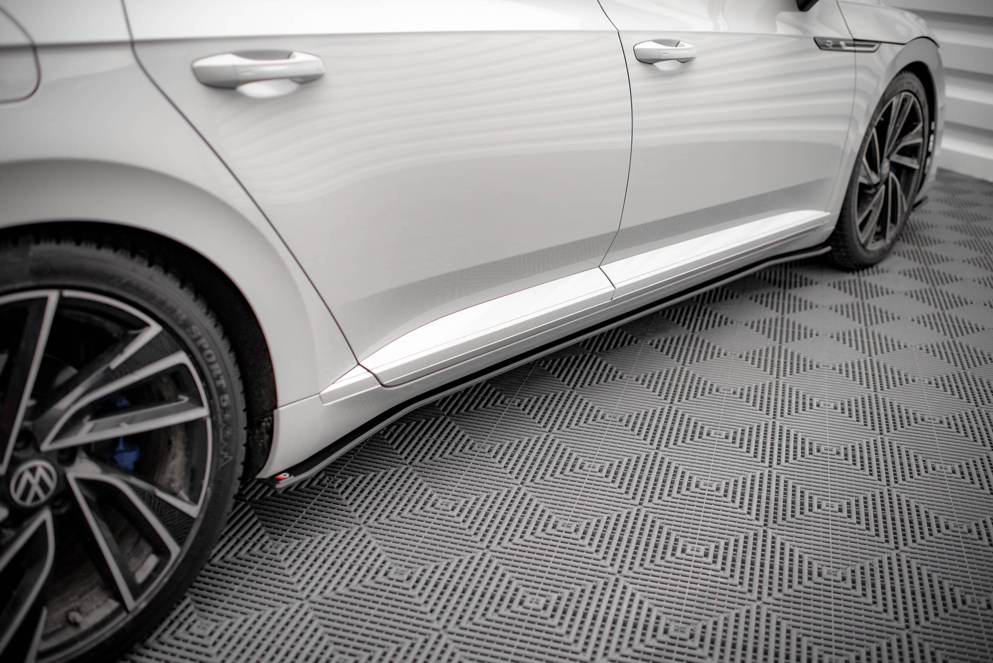 Street Pro Seitenschweller Leisten V.2 passend für VW Arteon R / R-Line Limousine / Shooting Brake Mk1 FL