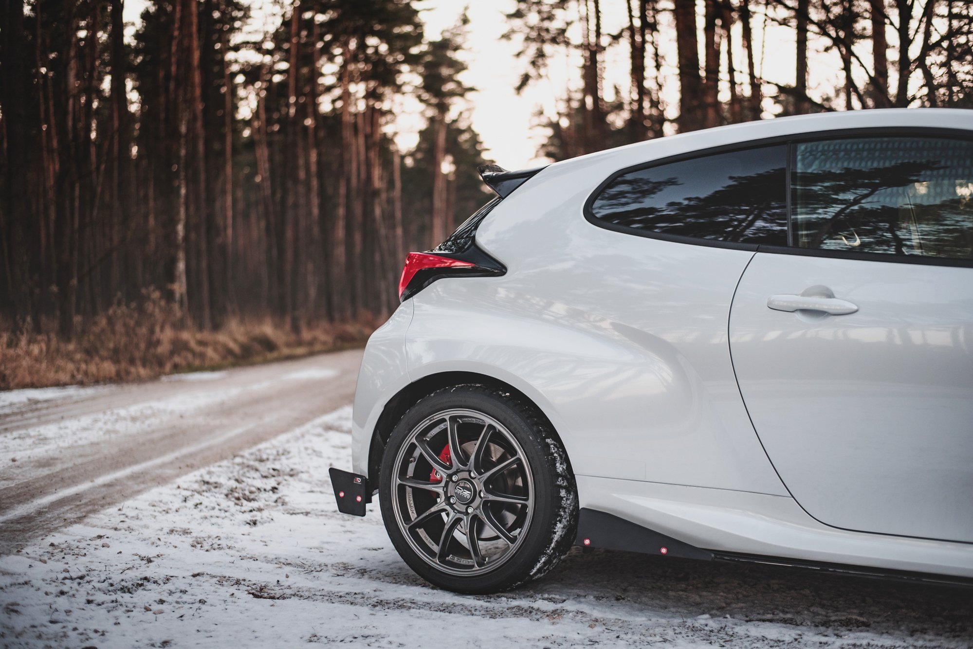 Street+ Heck Ansatz Diffusor + Flaps V.2 passend für Toyota GR Yaris Mk4 schwarz matt