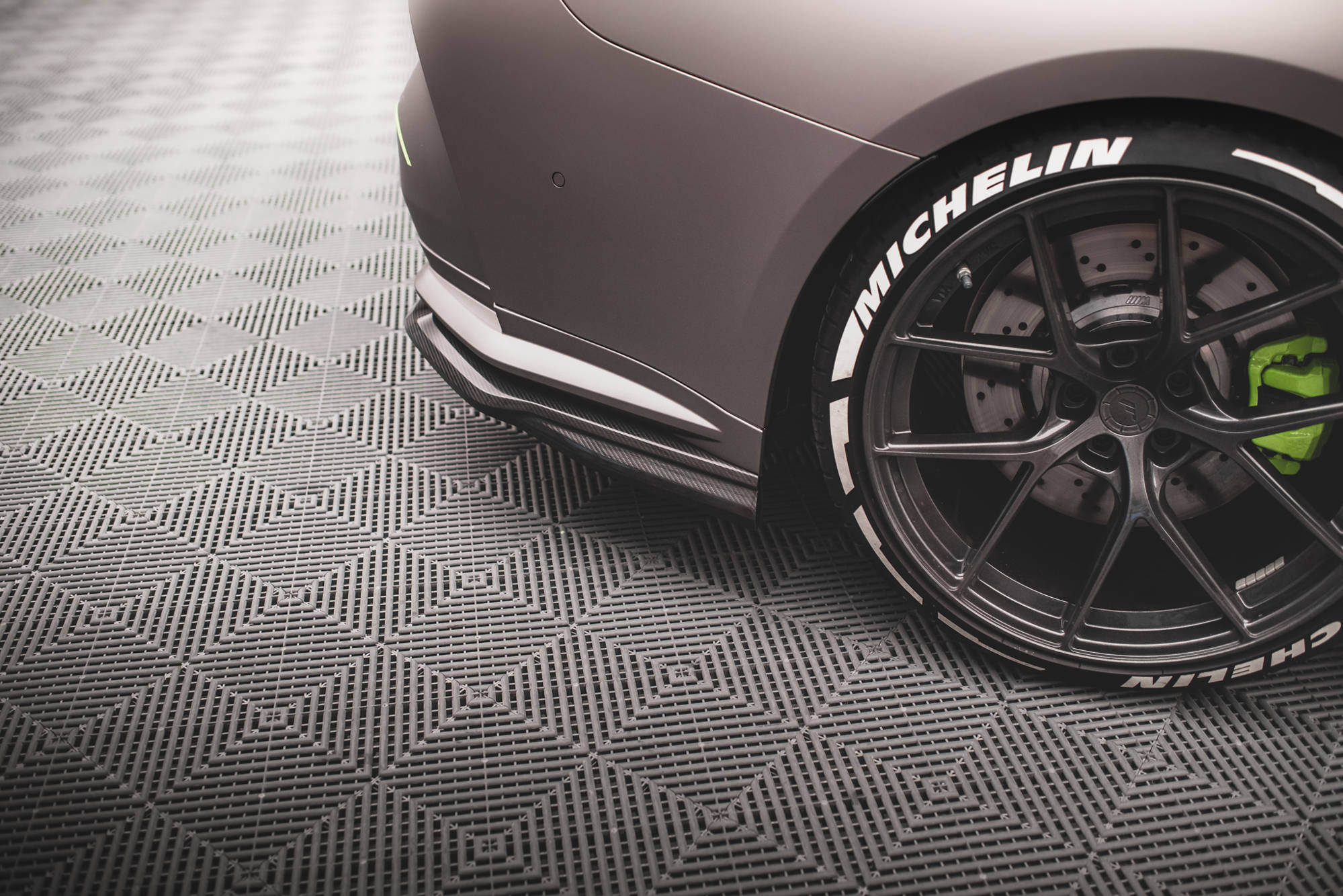 Carbon Fiber Heck Ansatz Flaps passend für BMW M4 G82 / G82 FL