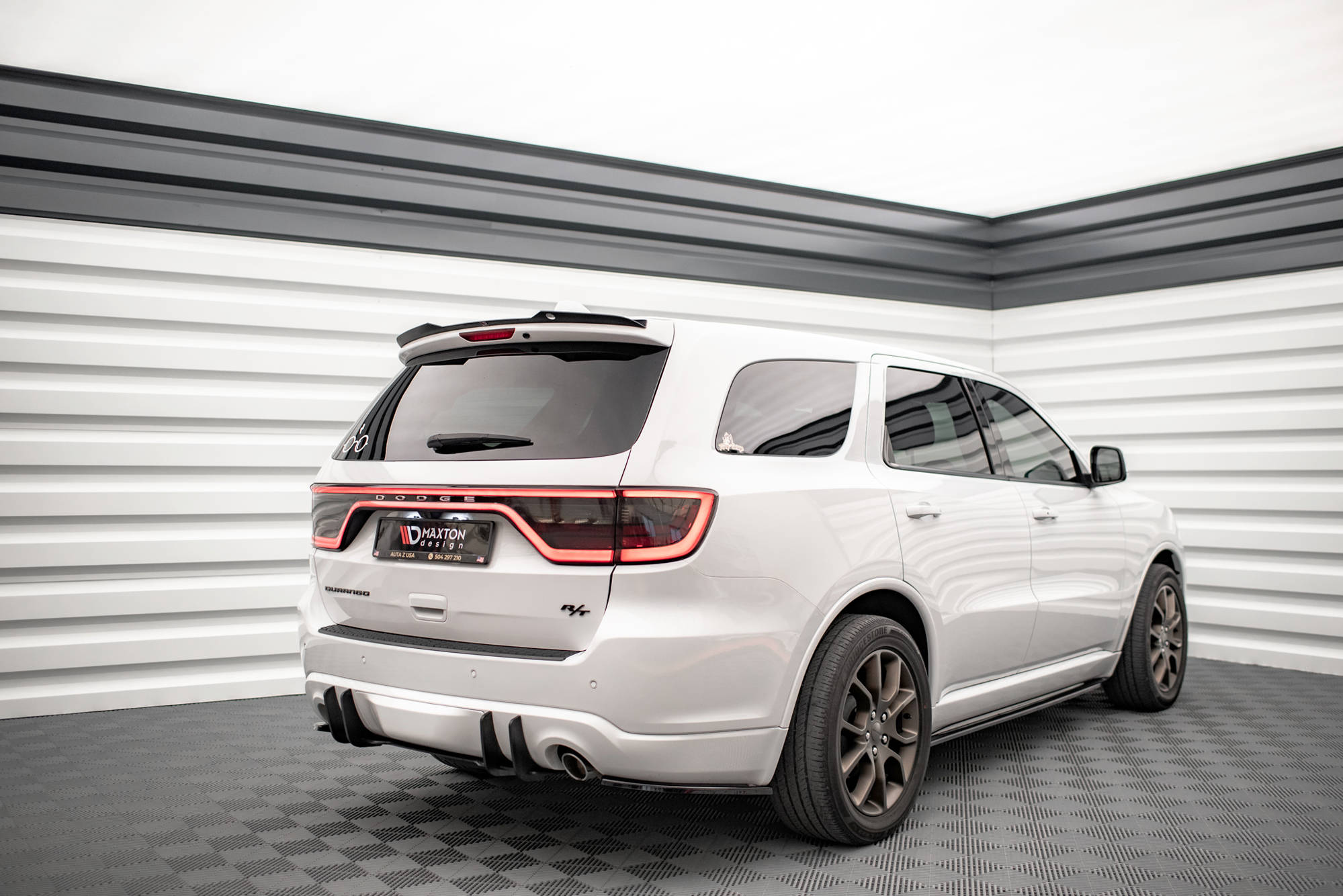 Street Pro Heckschürze Heck Ansatz Diffusor passend für Dodge Durango RT Mk3 rot