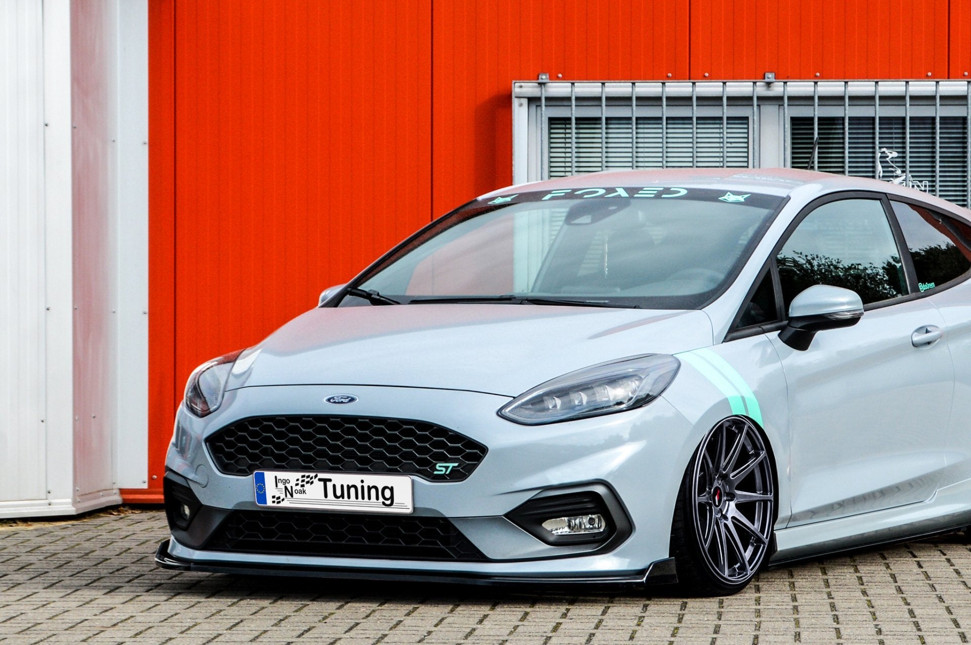 CUP Frontspoilerlippe für Ford Fiesta ST MK8 JHH Carbon Optik