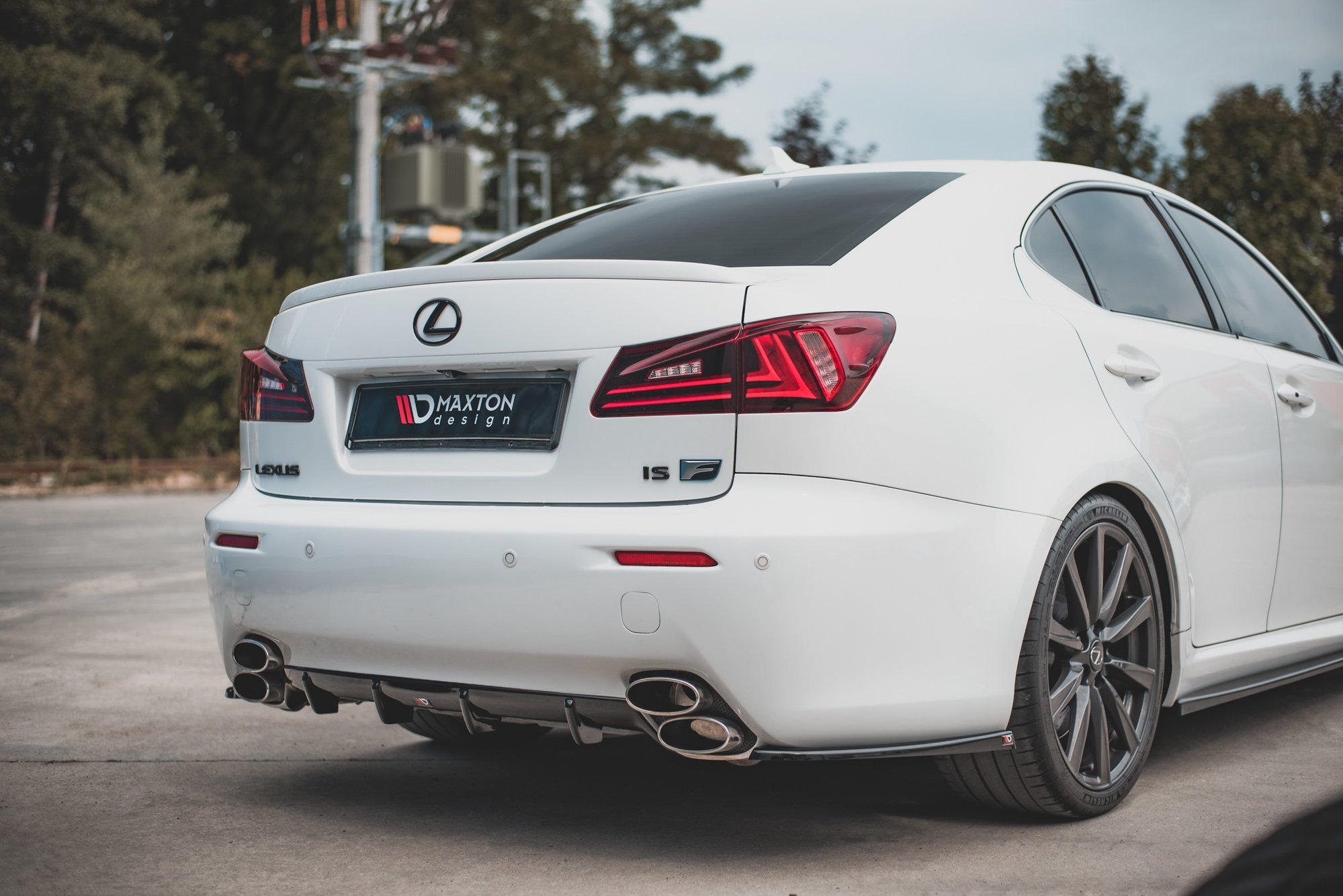 Street+ Heck Ansatz Diffusor passend für Lexus IS F Mk2 schwarz Hochglanz