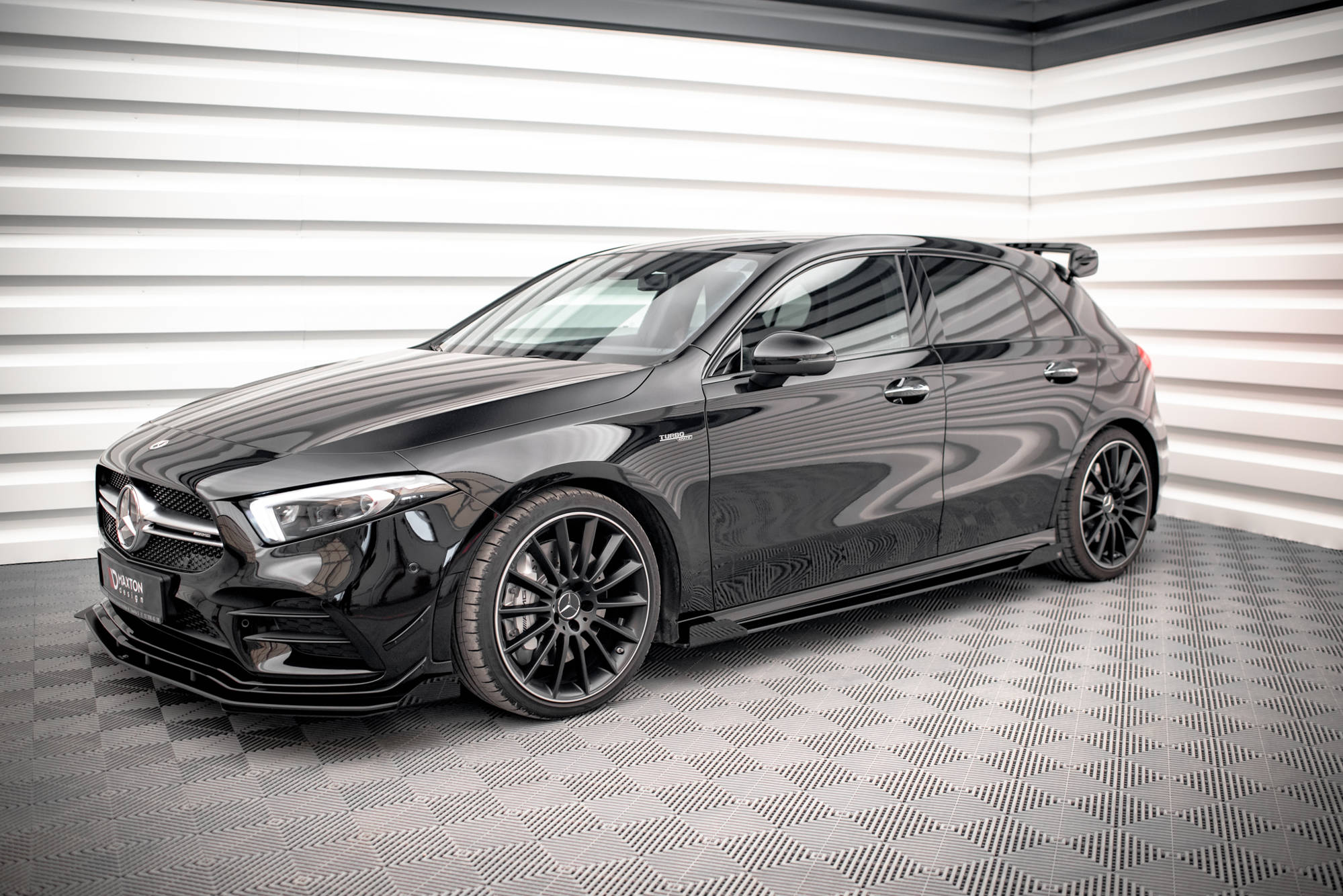 Street Pro Seitenschweller Leisten + Flaps passend für Mercedes A35 AMG / AMG-Line Aero Pack W177 schwarz Hochglanz