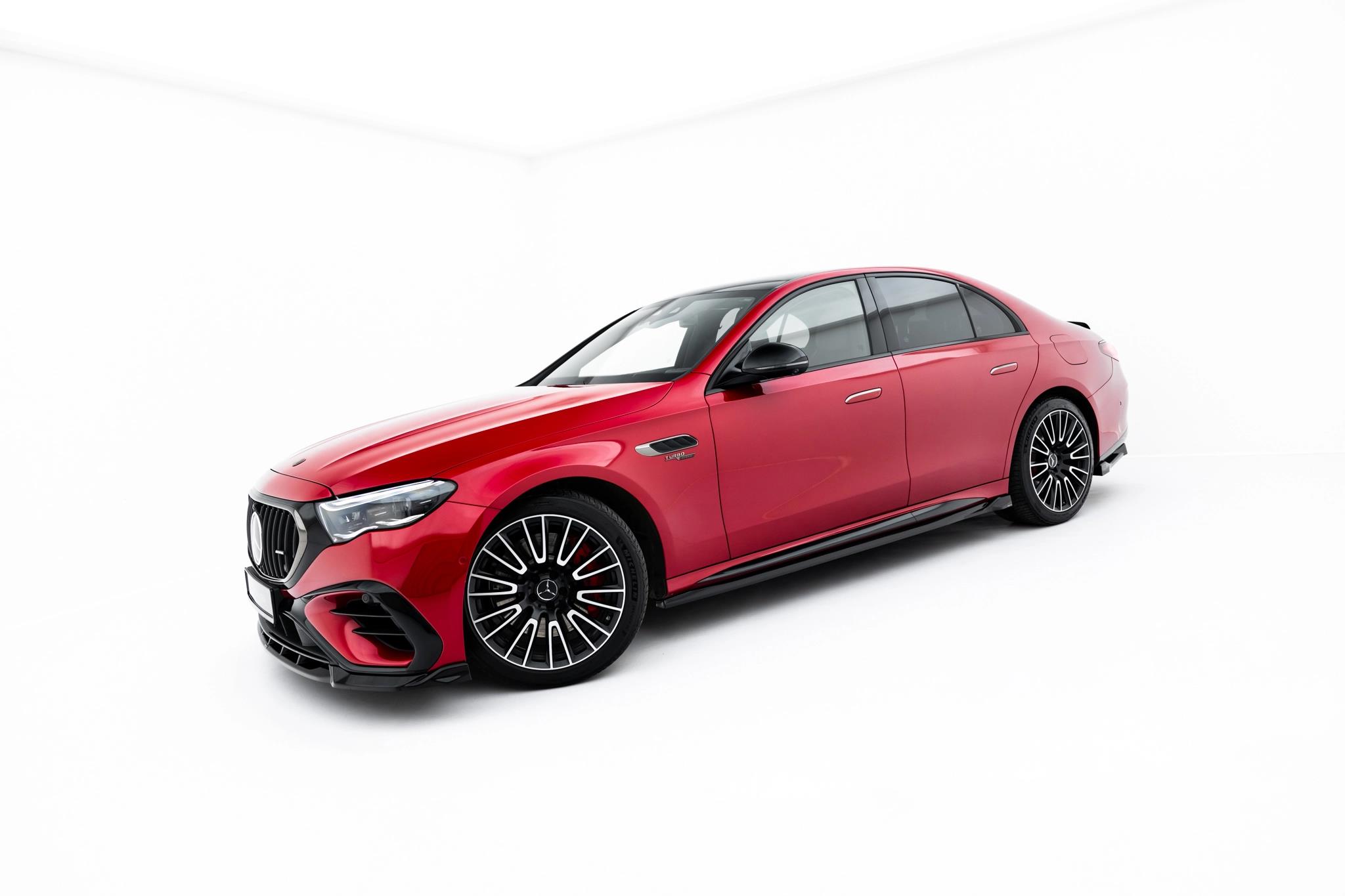 Seitenschweller Ansatz Paar passend für Mercedes-AMG E53 Limousine / Kombi W214 schwarz Hochglanz