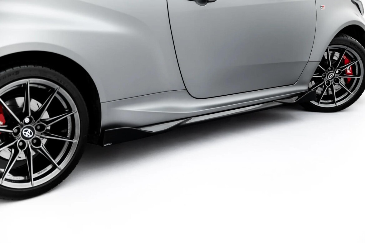 Seitenschweller Ansatz (Paar) V.2 passend für Toyota GR Yaris Mk4 Facelift schwarz Hochglanz