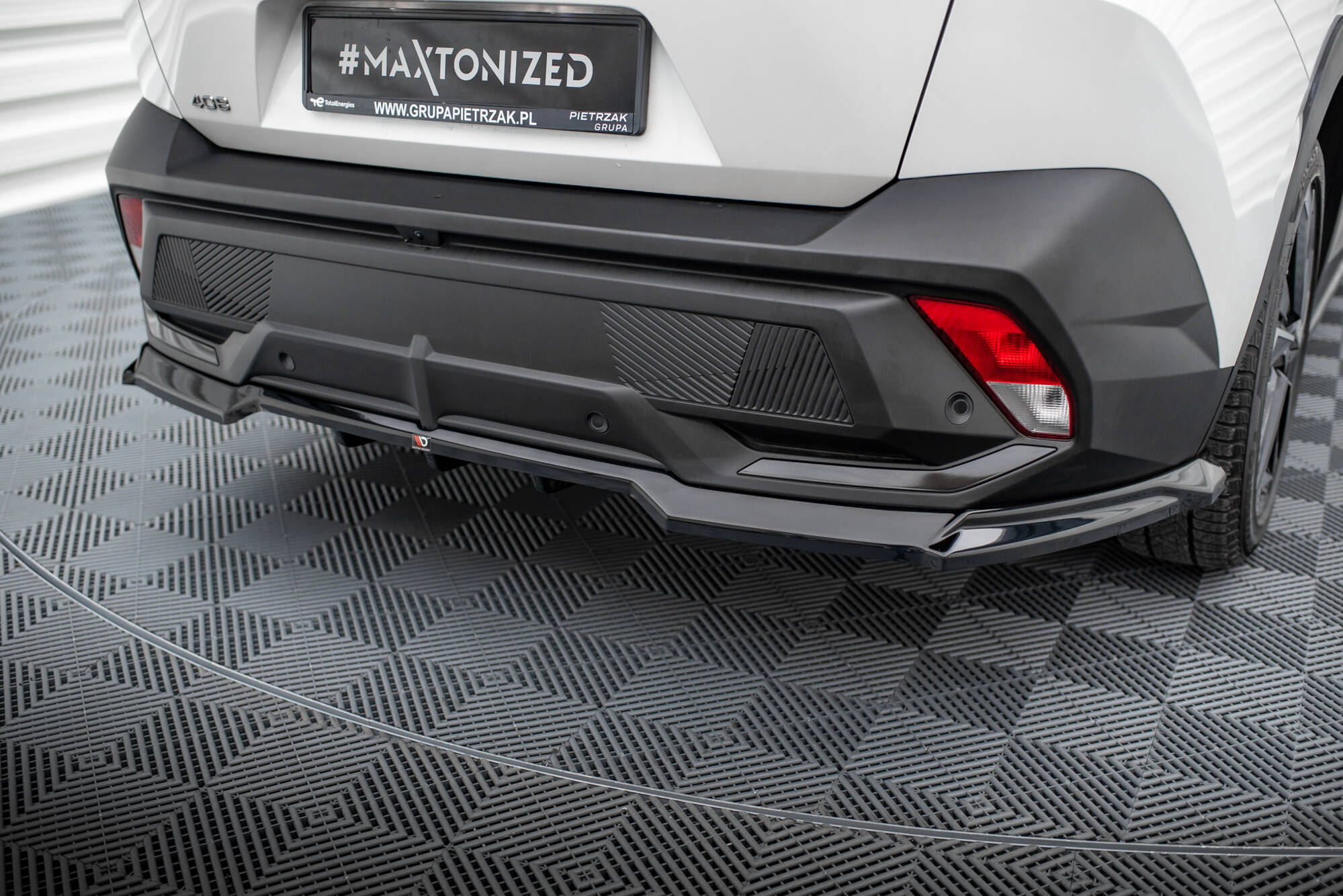 Street+ Mittlerer Diffusor RACE Heck Ansatz passend für Peugeot 408 Mk1 schwarz Hochglanz