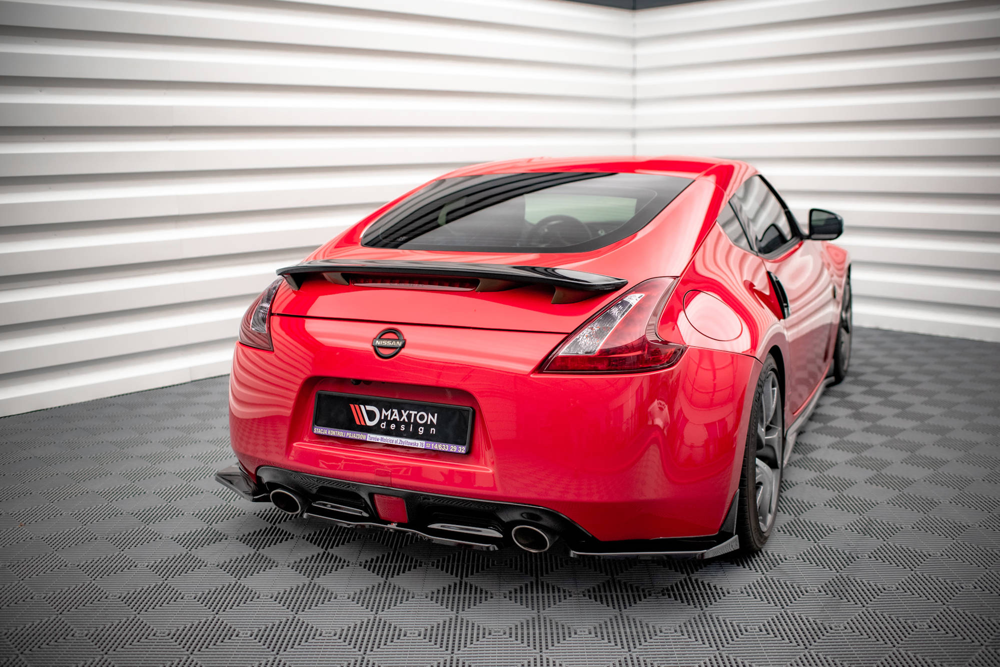 Street+ Heck Ansatz Flaps V.2 passend für Nissan 370Z schwarz Hochglanz