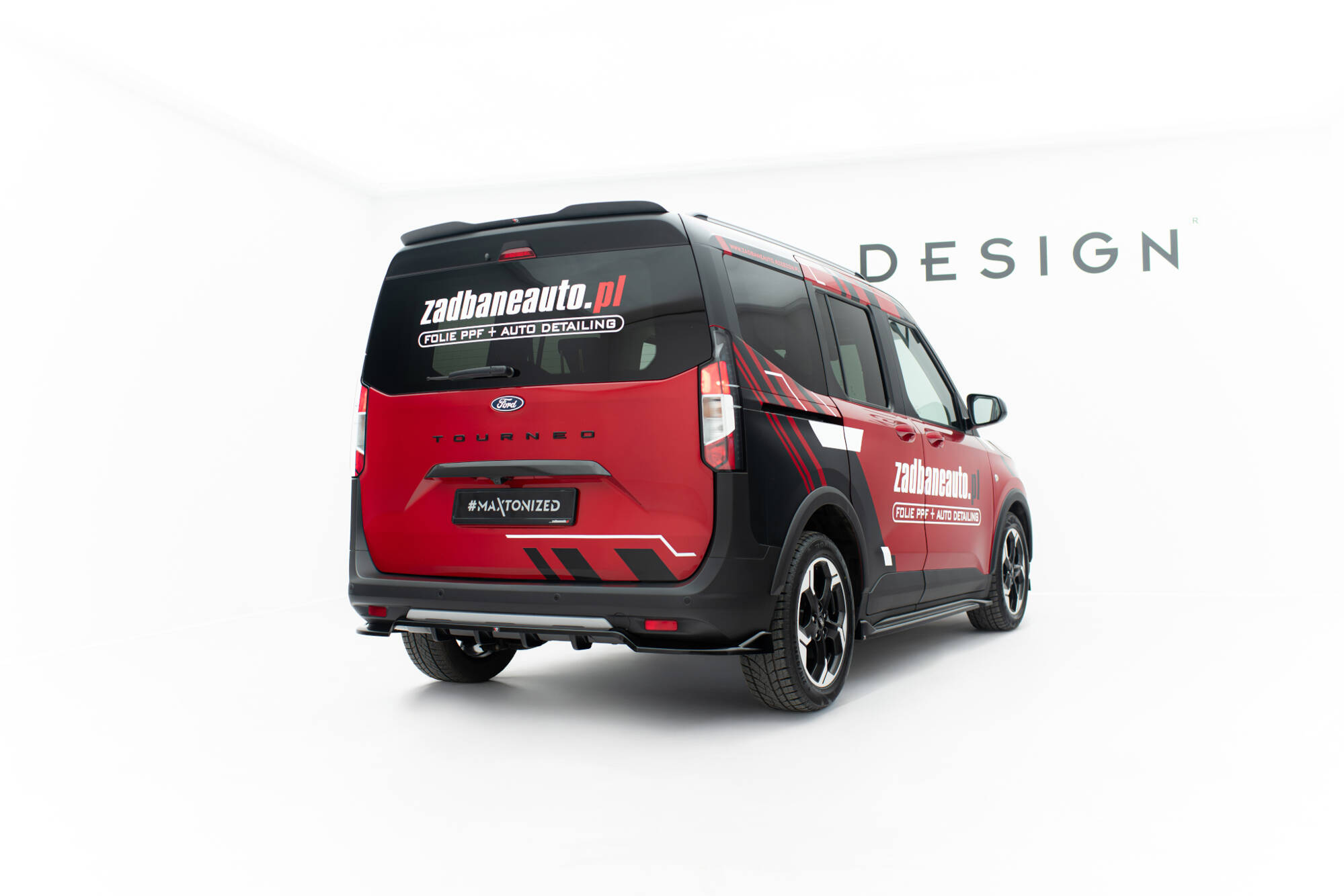 Street+ Mittlerer Diffusor RACE Heck Ansatz passend für Ford Tourneo Courier Mk2 schwarz Hochglanz