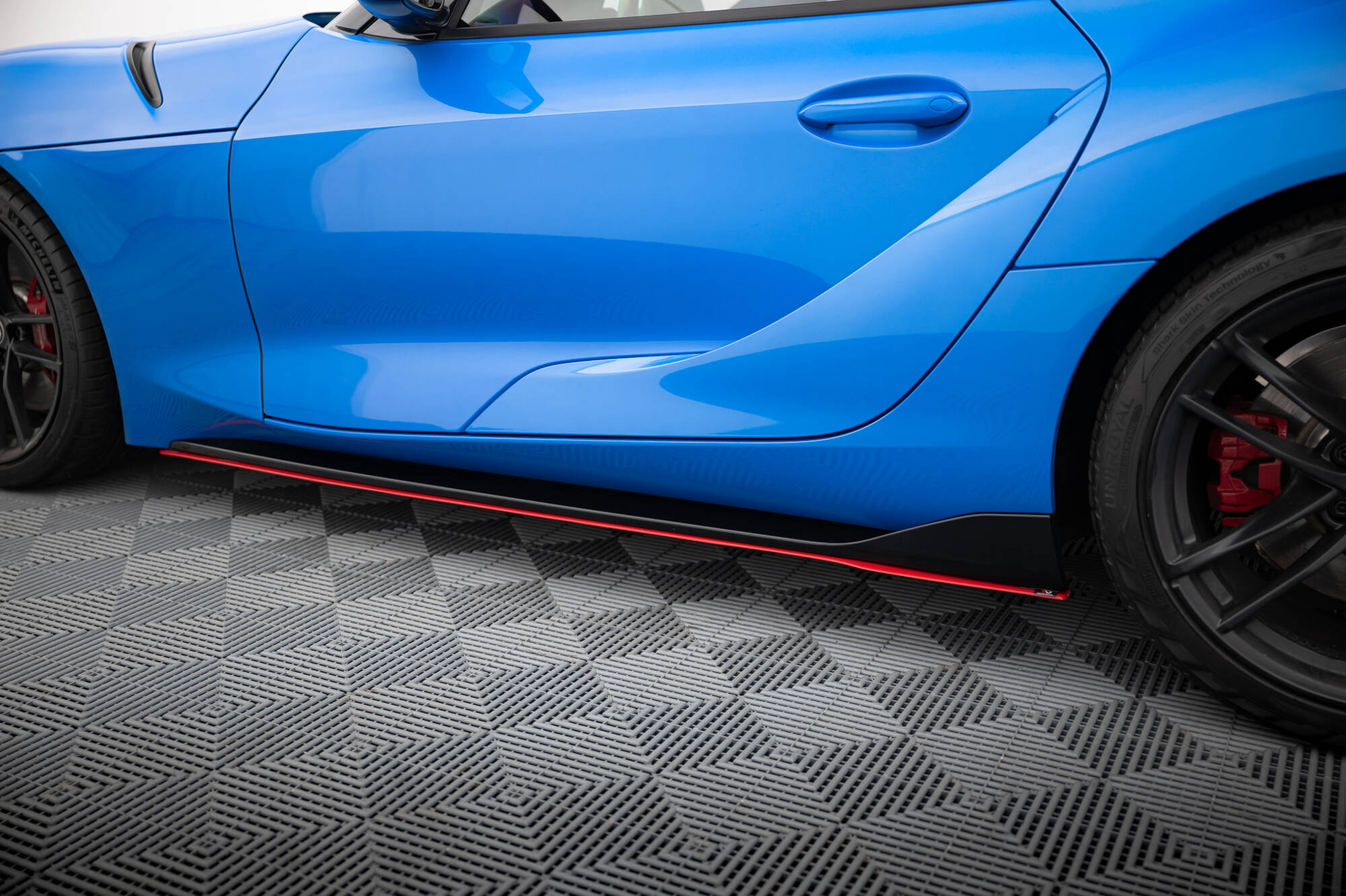 Seitenschweller Ansatz V.2 für Toyota Supra Mk5 schwarz Hochglanz