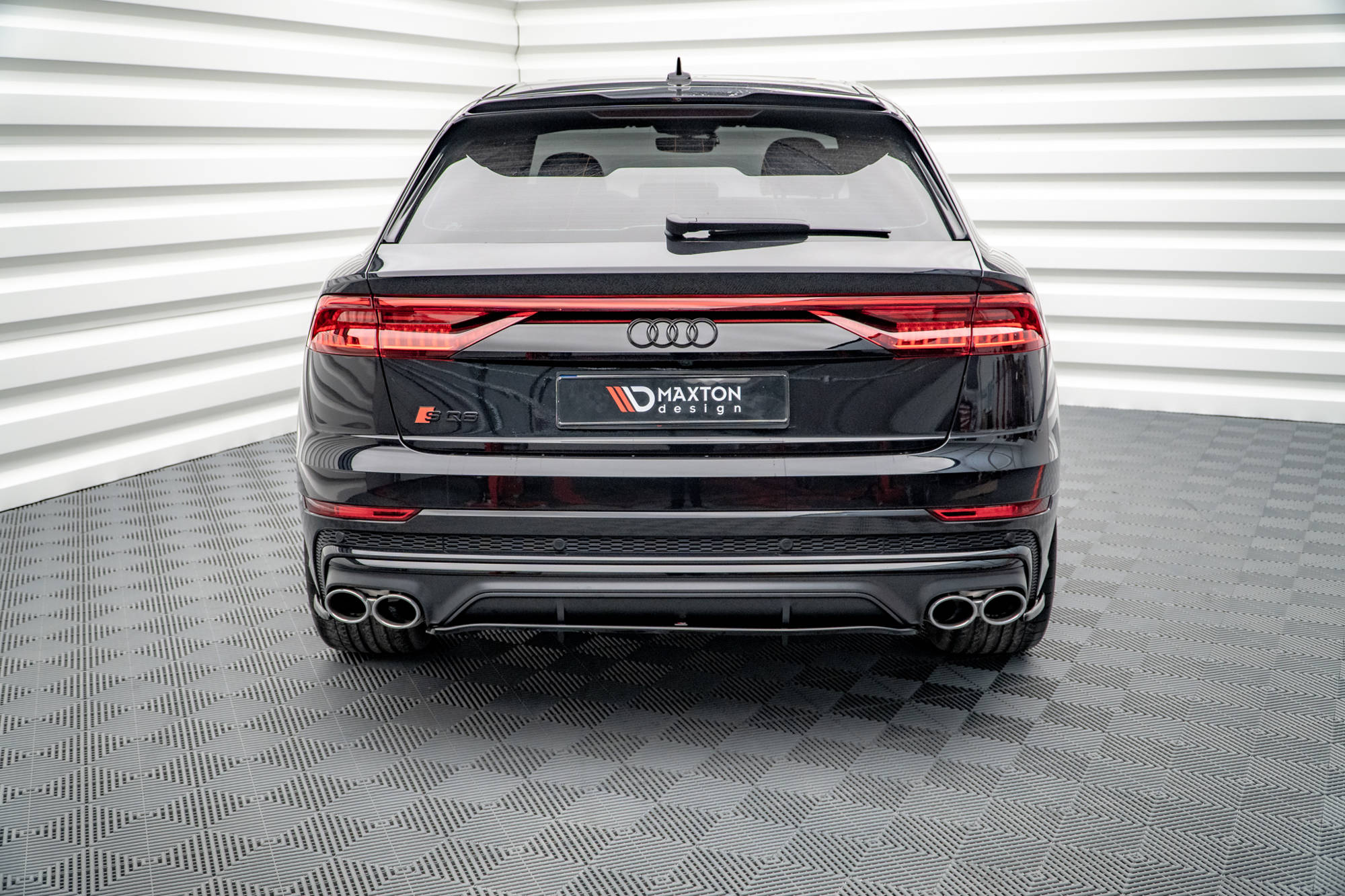 Street+ Mittlerer Diffusor RACE Heck Ansatz passend für Audi SQ8 Mk1 schwarz Hochglanz