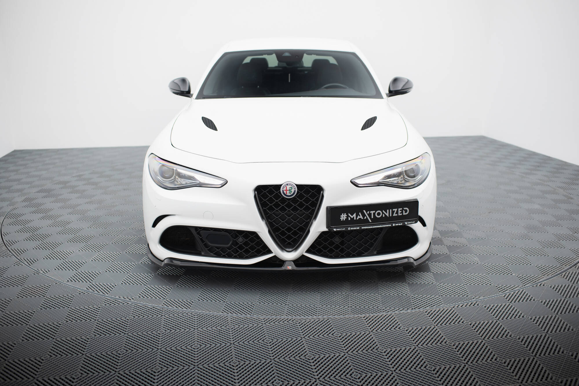 Street+ Spoilerlippe Front Ansatz passend für Alfa Romeo Giulia Quadrifoglio schwarz Hochglanz