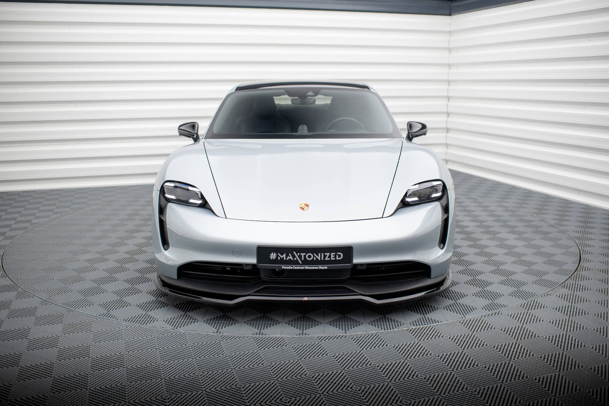 Street+ Spoilerlippe Front Ansatz passend für Porsche Taycan / Taycan 4 / Taycan 4S / Taycan GTS Mk1 schwarz Hochglanz