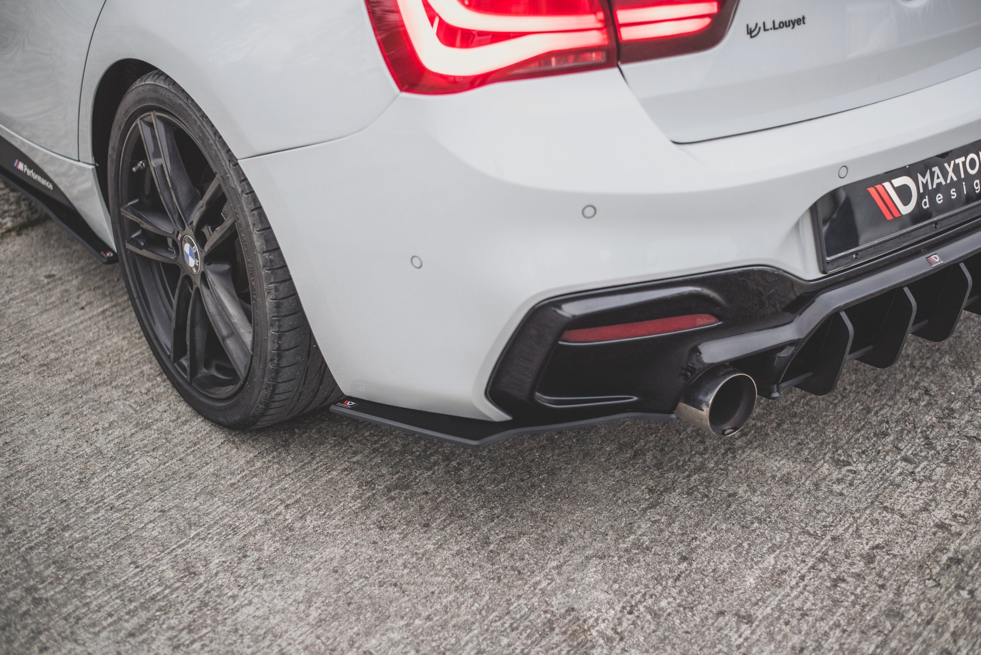 Street Pro Heck Ansatz Flaps V.3 passend für BMW 1er F20 M-Paket FL / M140i rot