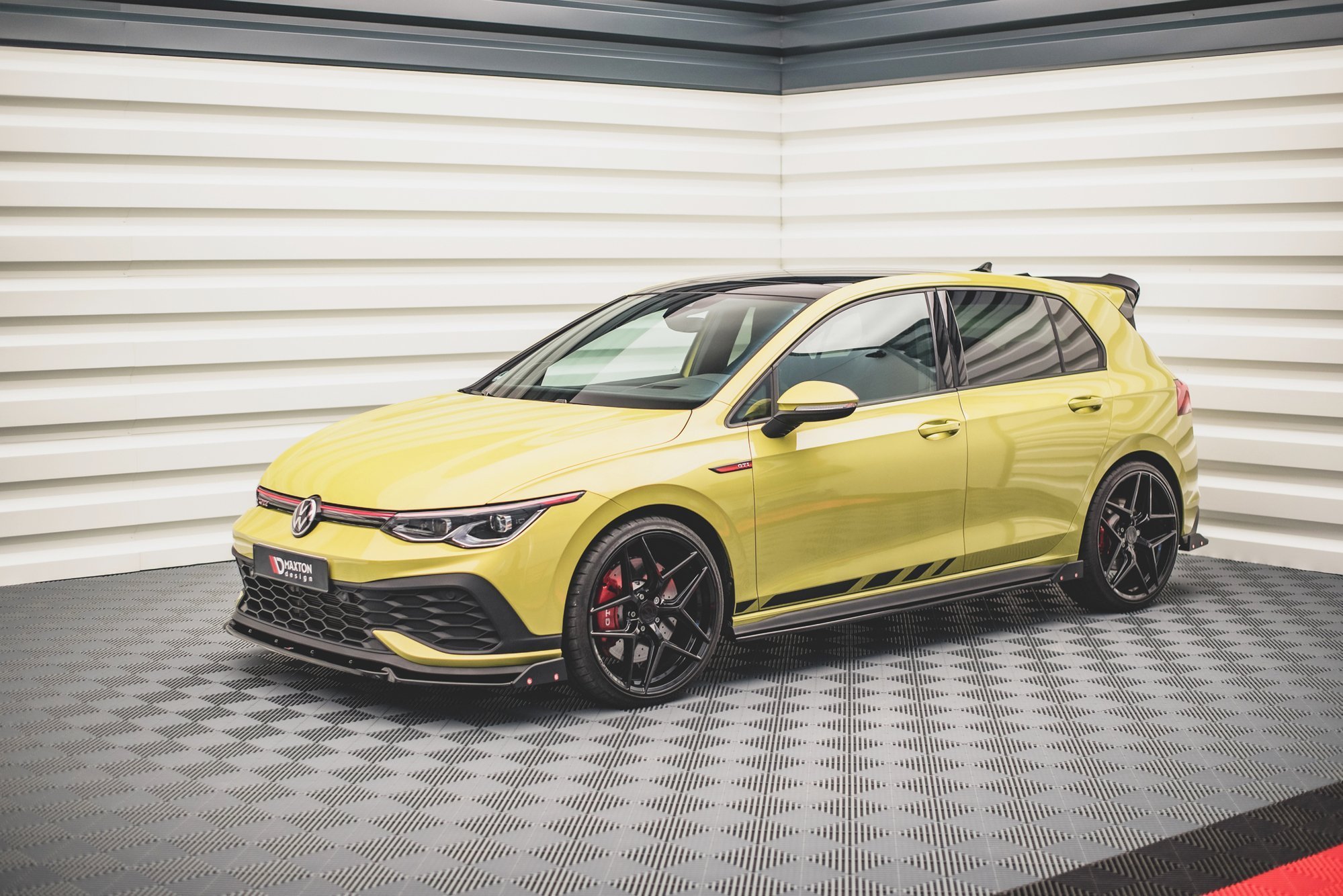 Street+ Seitenschweller Leisten V.2 + Flaps passend für VW Golf 8 GTI / GTI Clubsport schwarz MATT