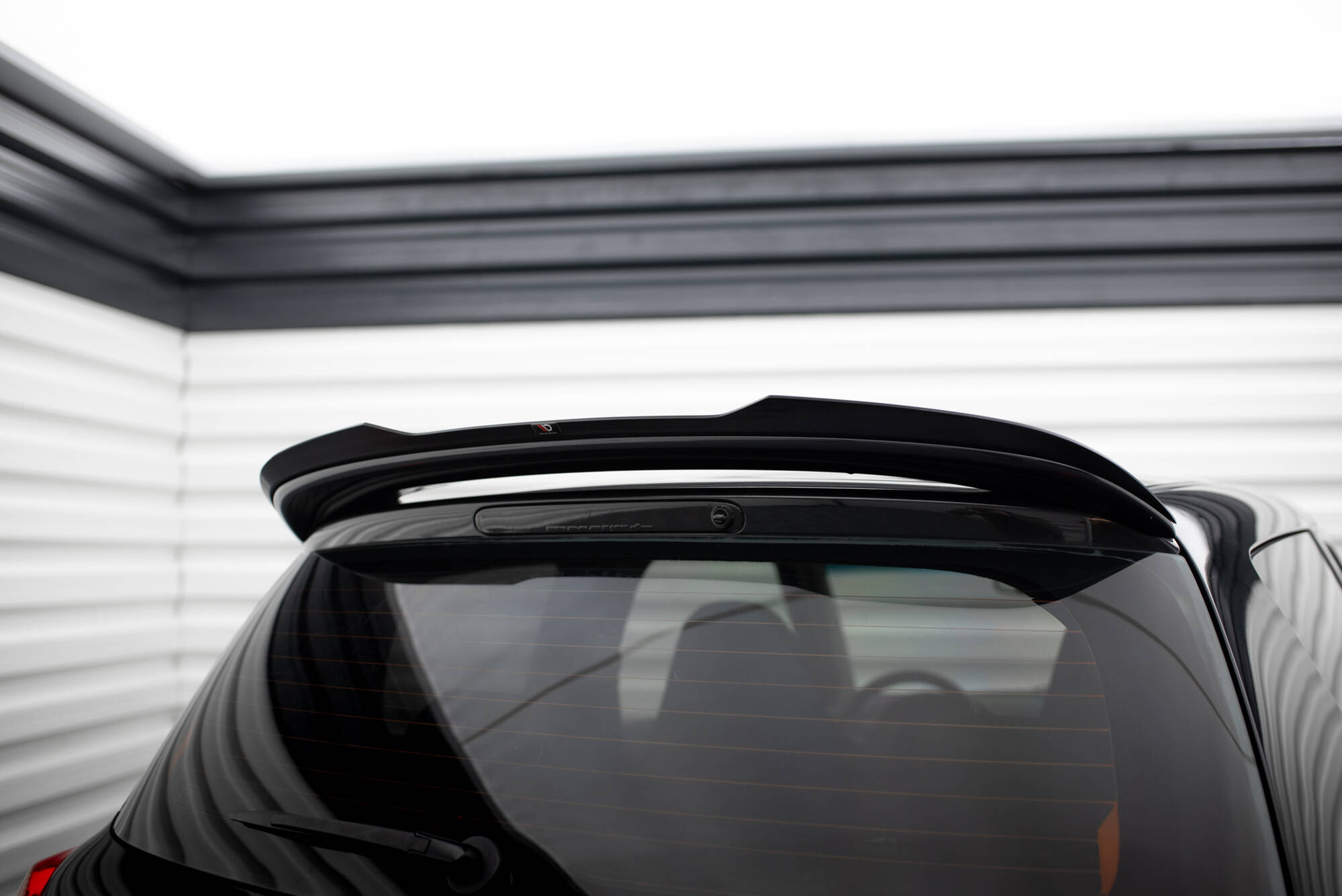 Heck Spoiler Aufsatz Abrisskante passend für Suzuki Swift Sport Mk4 schwarz Hochglanz