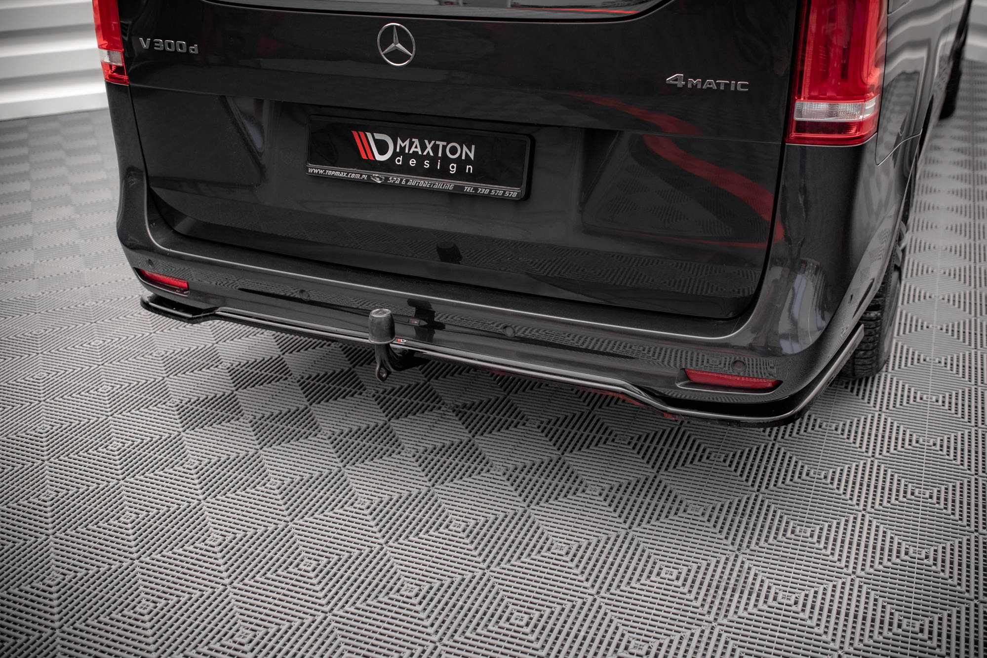 Street+ Mittlerer Diffusor RACE Heck Ansatz passend für Mercedes V-Klasse AMG-Line W447 FL schwarz Hochglanz