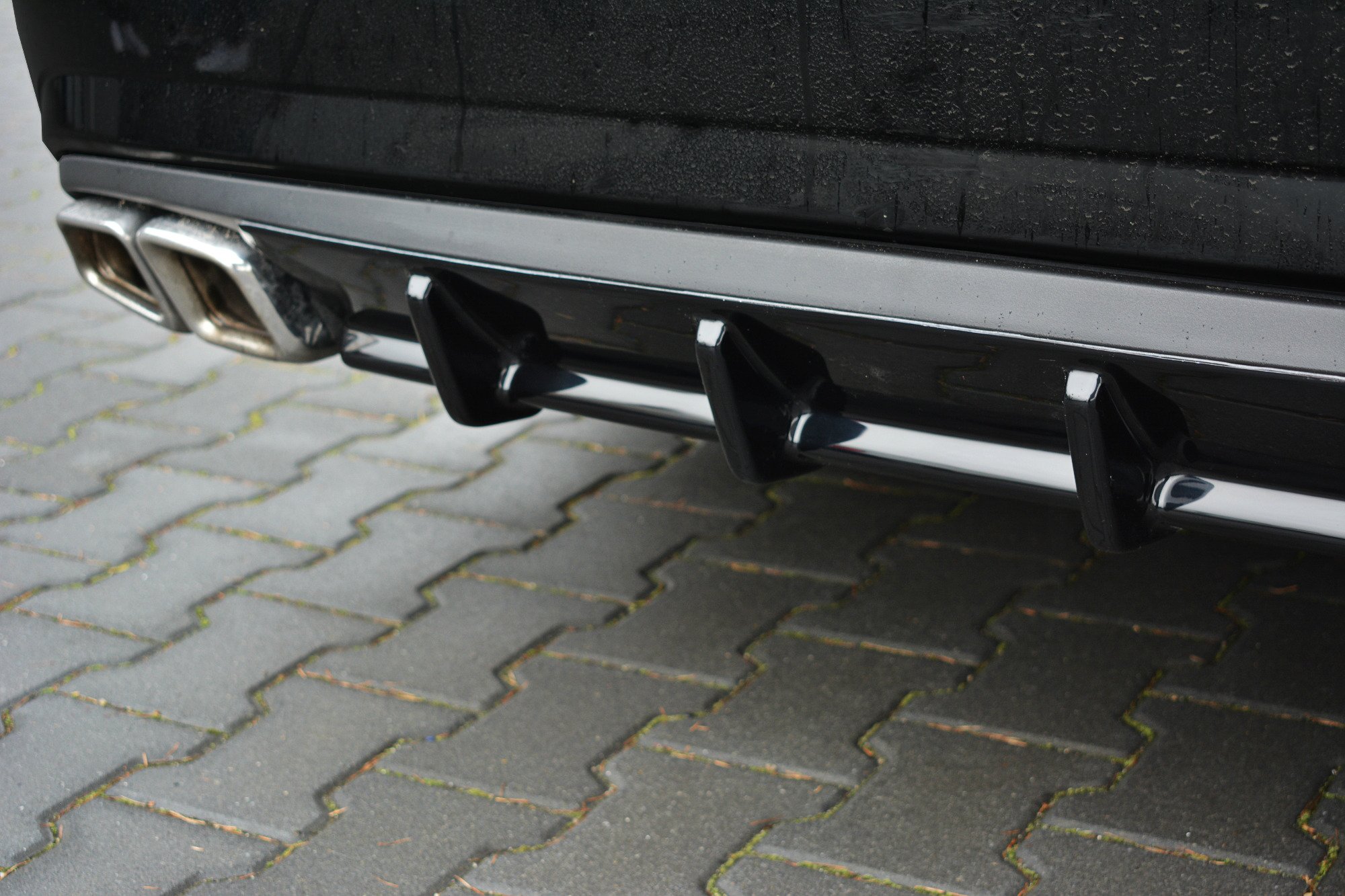 Diffusor Heck Ansatz für Mercedes E63 AMG W212 schwarz Hochglanz