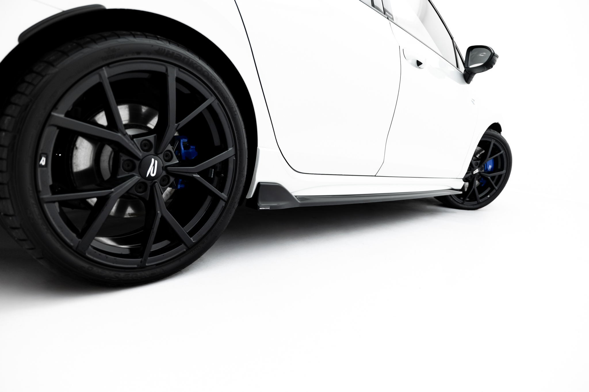 Street+ Seitenschweller Leisten passend für VW Golf R Variant Mk8 / Mk8 FL schwarz Hochglanz
