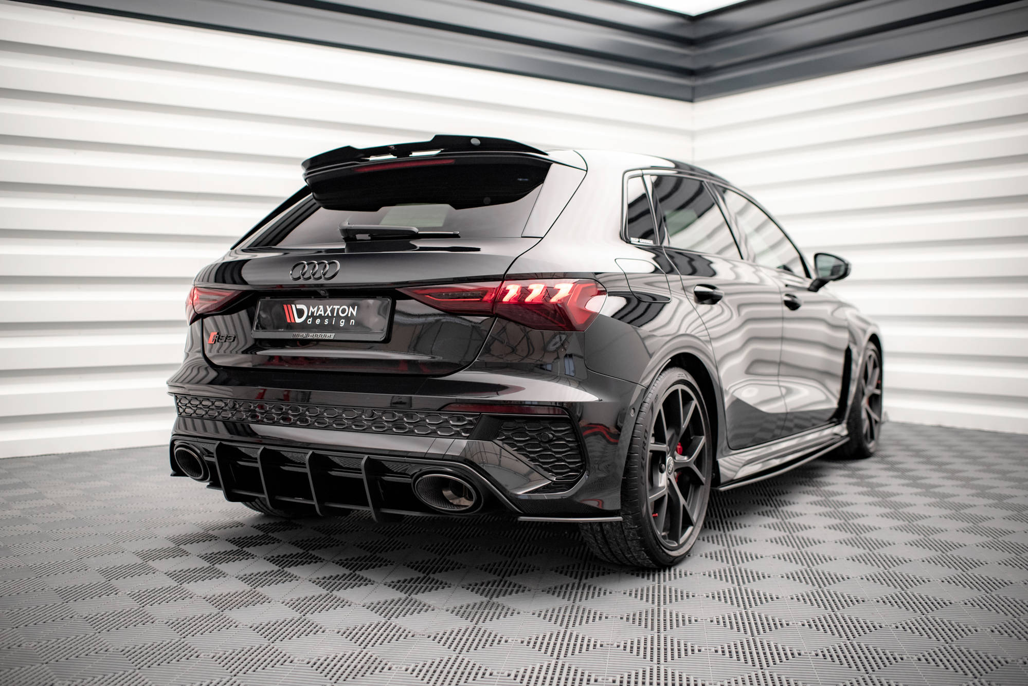 Street Pro Heckschürze Heck Ansatz Diffusor passend für Audi RS3 Sportback 8Y rot