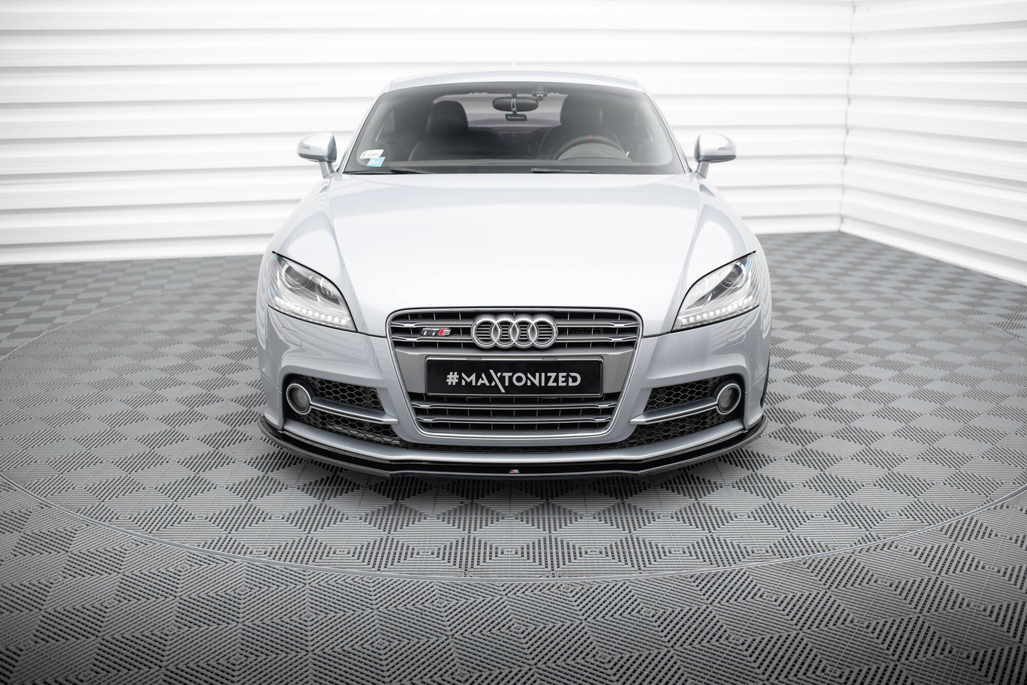 Front Ansatz V.1 für Audi TT S / TT S-Line 8J Facelift schwarz Hochglanz