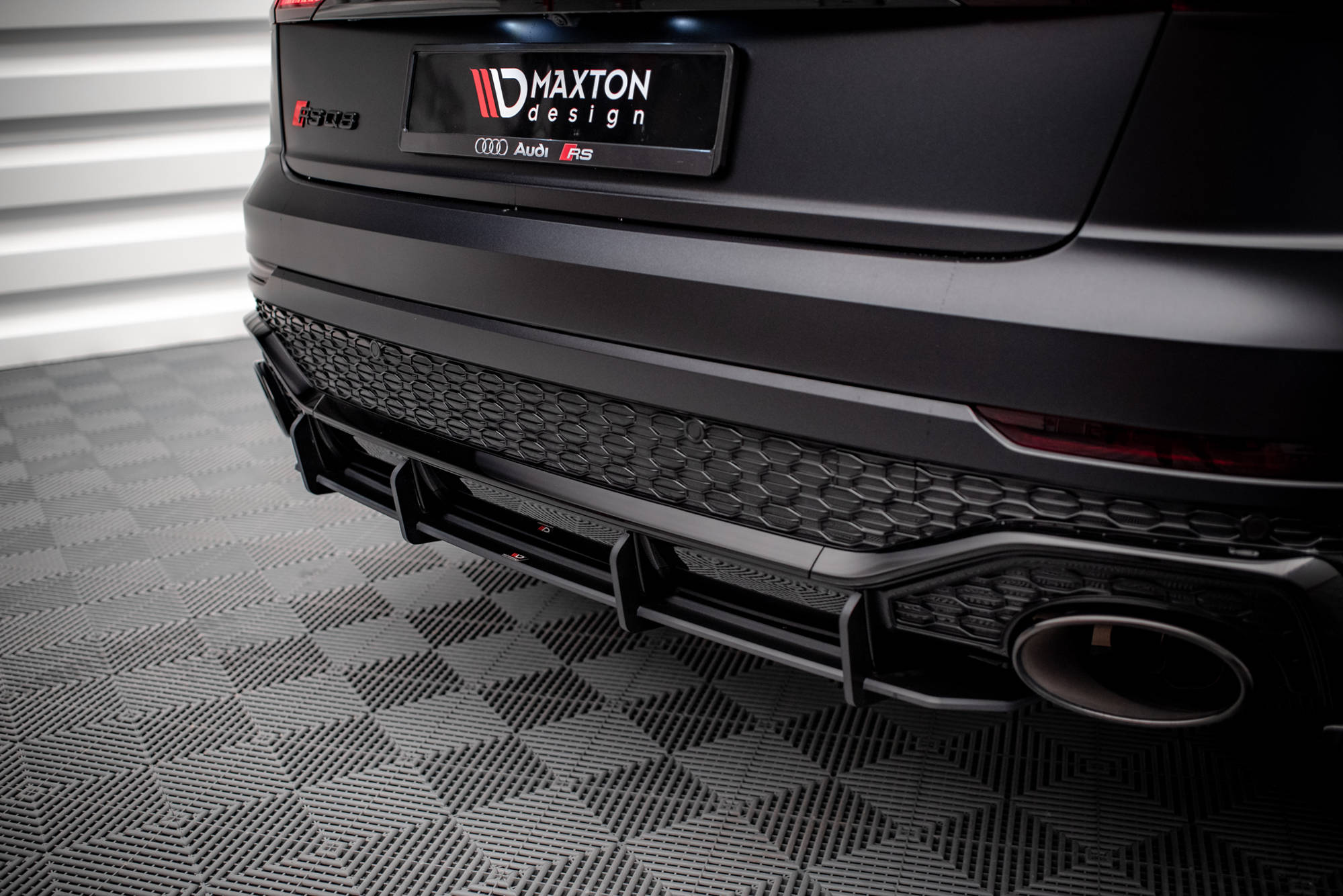 Street Pro Heckschürze Heck Ansatz Diffusor passend für Audi RSQ8 Mk1 rot