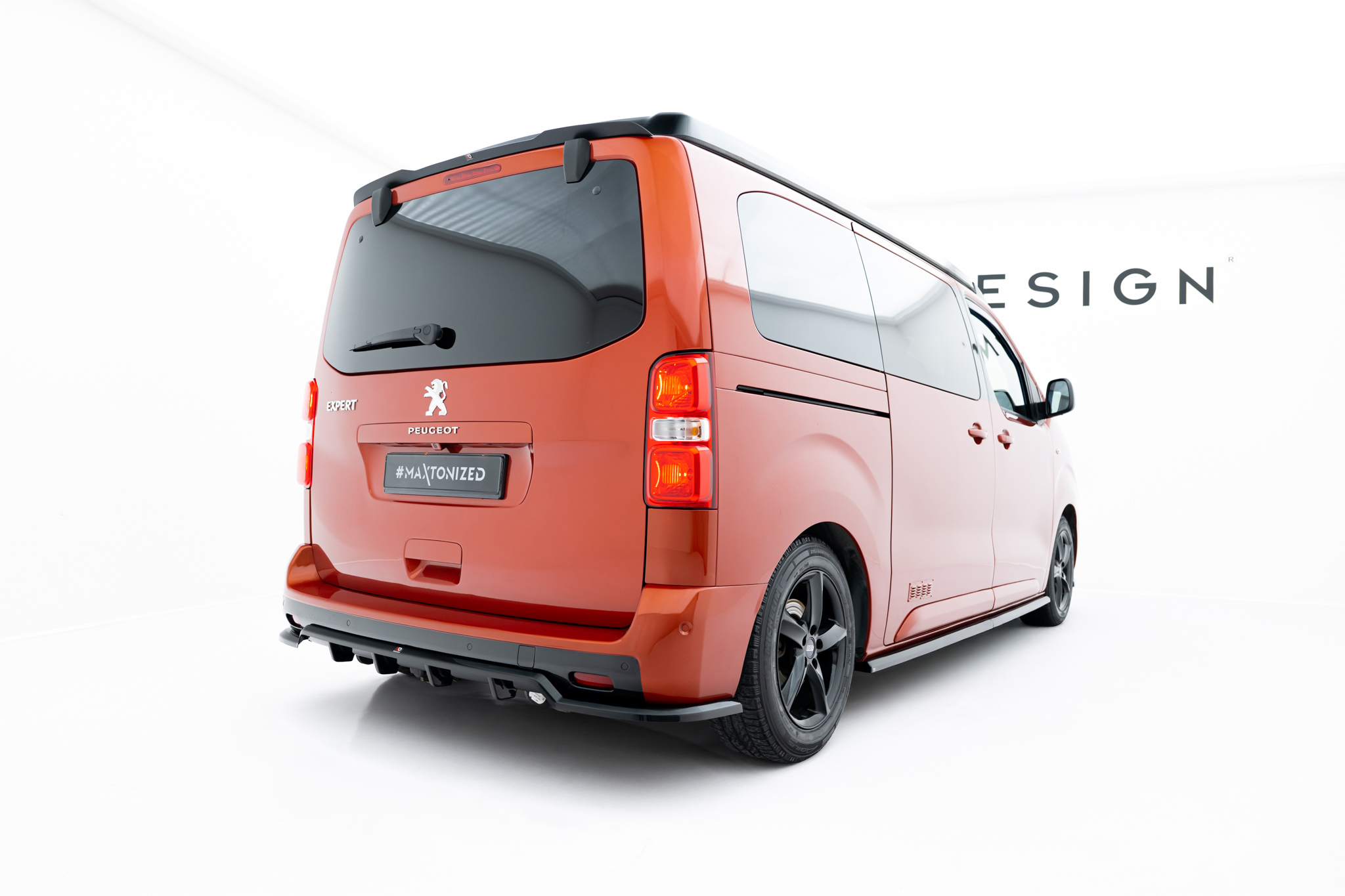Heck Spoiler Aufsatz Abrisskante passend für Peugeot Partner Mk3 schwarz Hochglanz