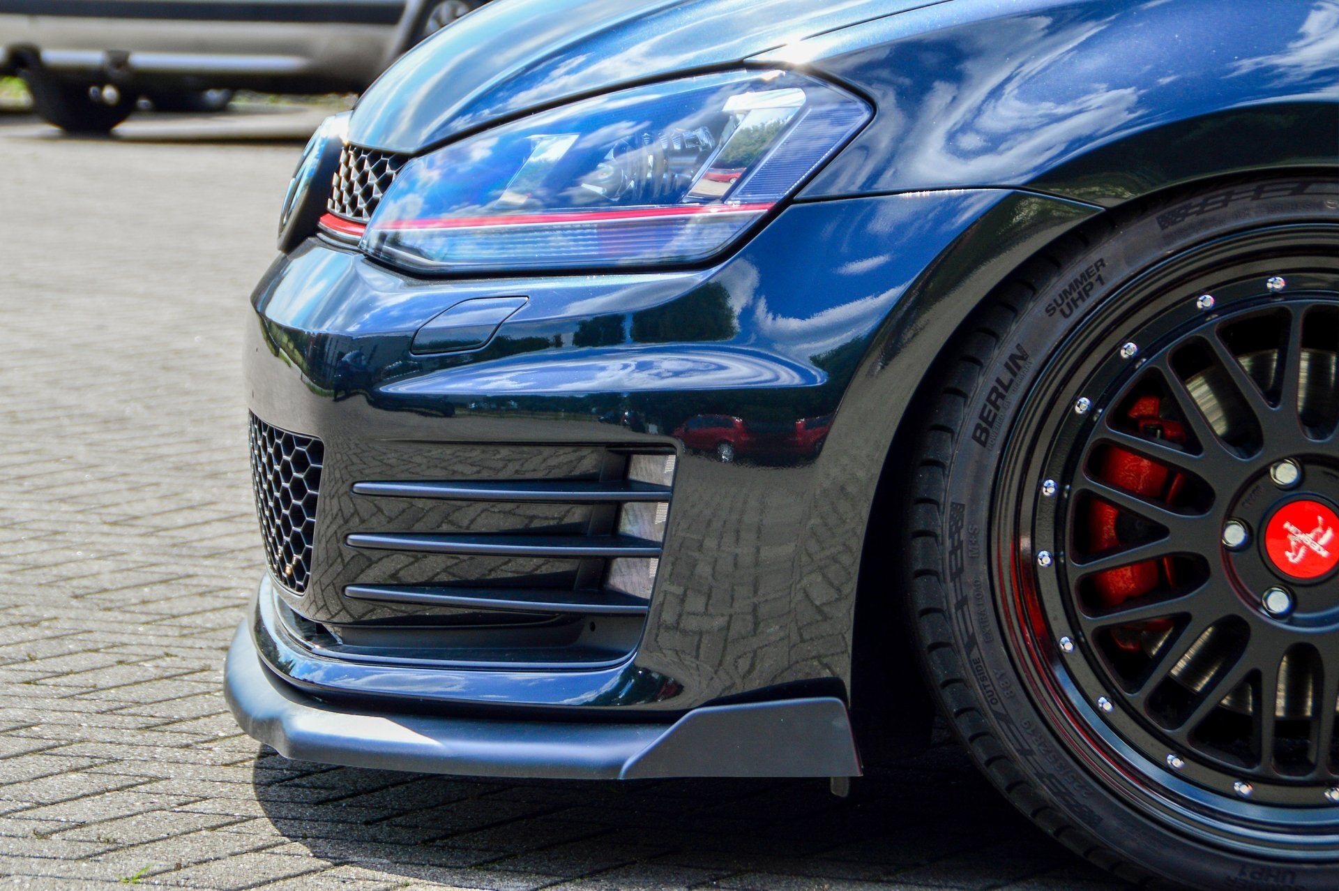 V2 Bodykit für VW Golf 7 GTI Schwarz Matt
