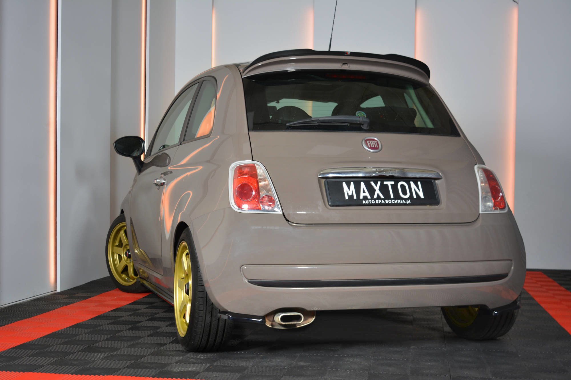Heck Ansatz Flaps Diffusor für Fiat 500 schwarz Hochglanz