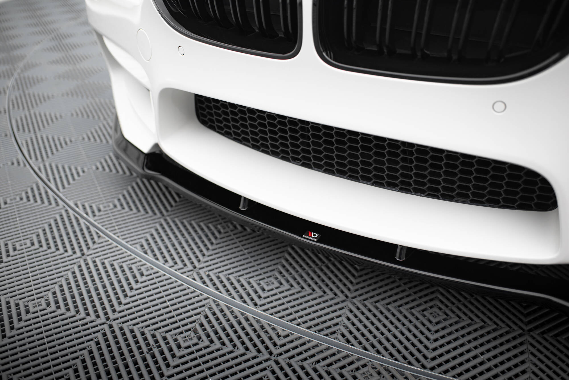 Front Ansatz V.1 für BMW M6 Gran Coupe / Coupe / Cabriolet F06 / F13 / F12 schwarz Hochglanz